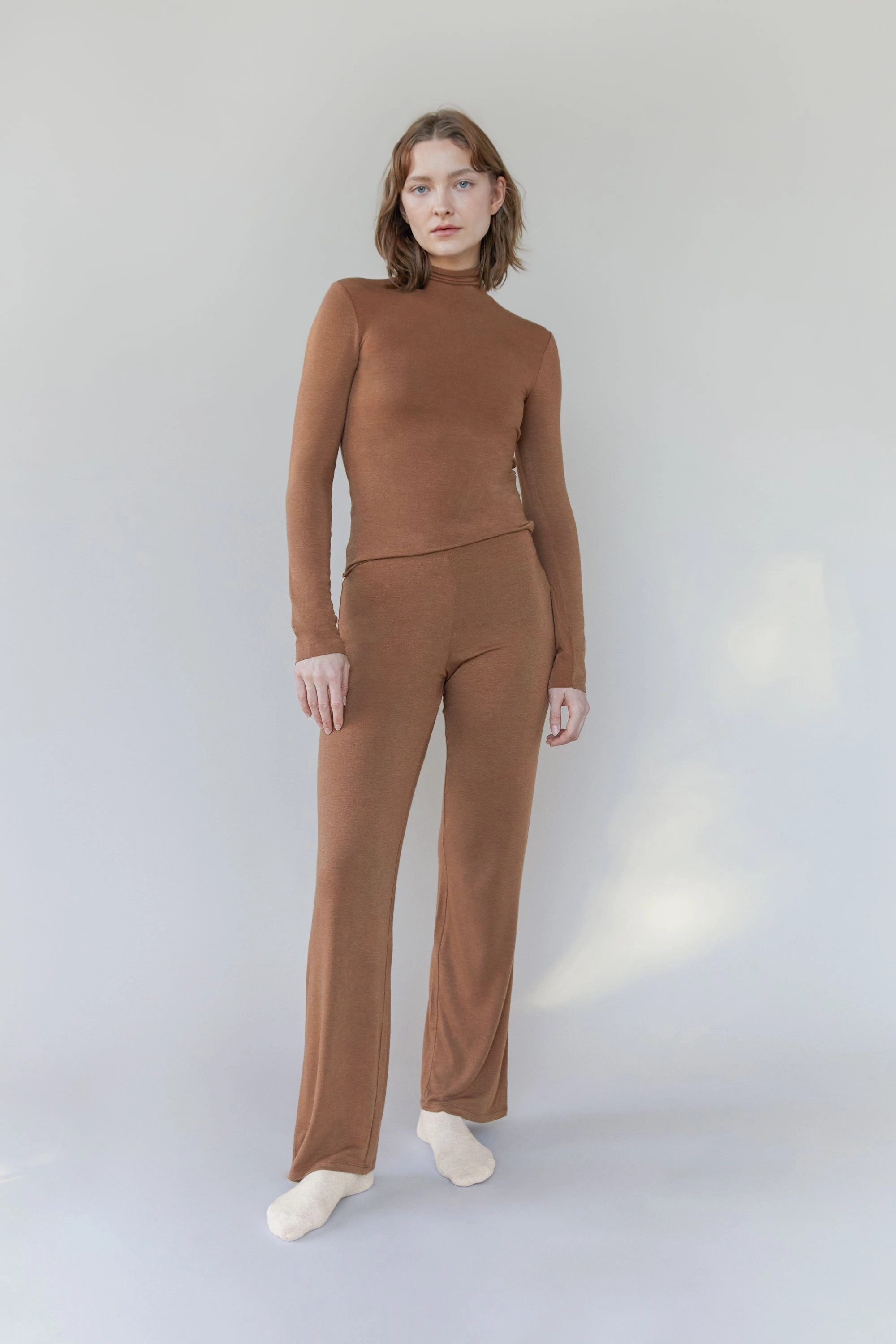 FITTED PANT Sporty Appeal RuggedDurability