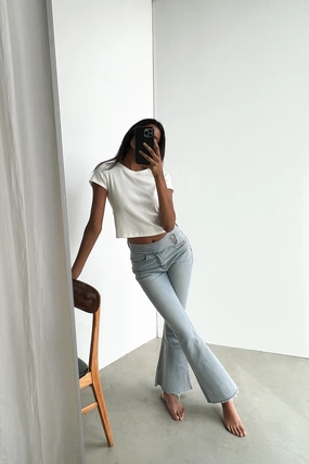 HIGH-RISE FLARED JEAN Body Ready Comfort Stretch