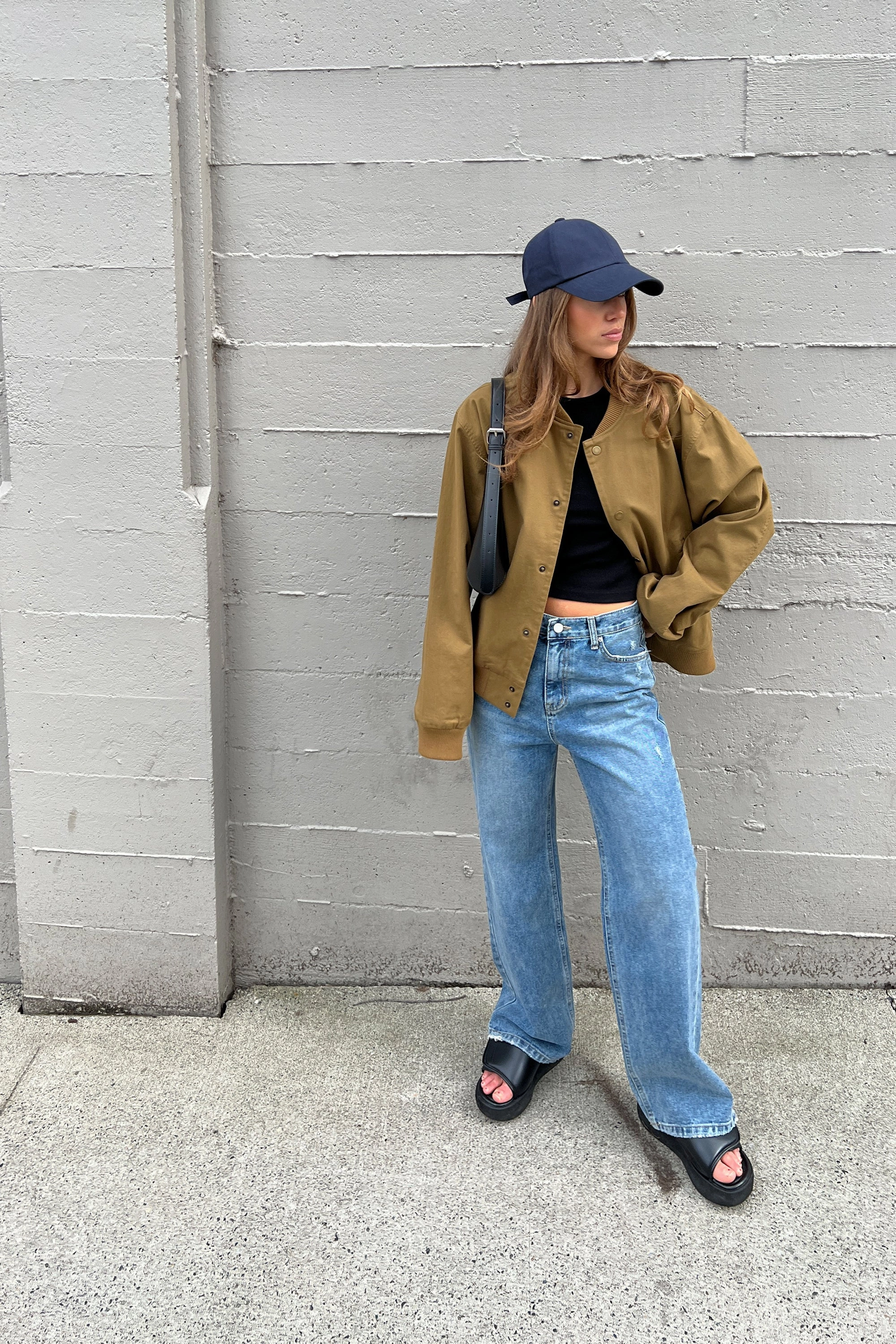 STRAIGHT LEG JEAN Structured Hemline Weekend Adventure