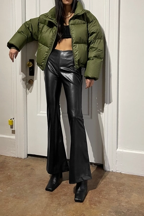 VEGAN LEATHER FLARED PANT Slim Stretch On The Move