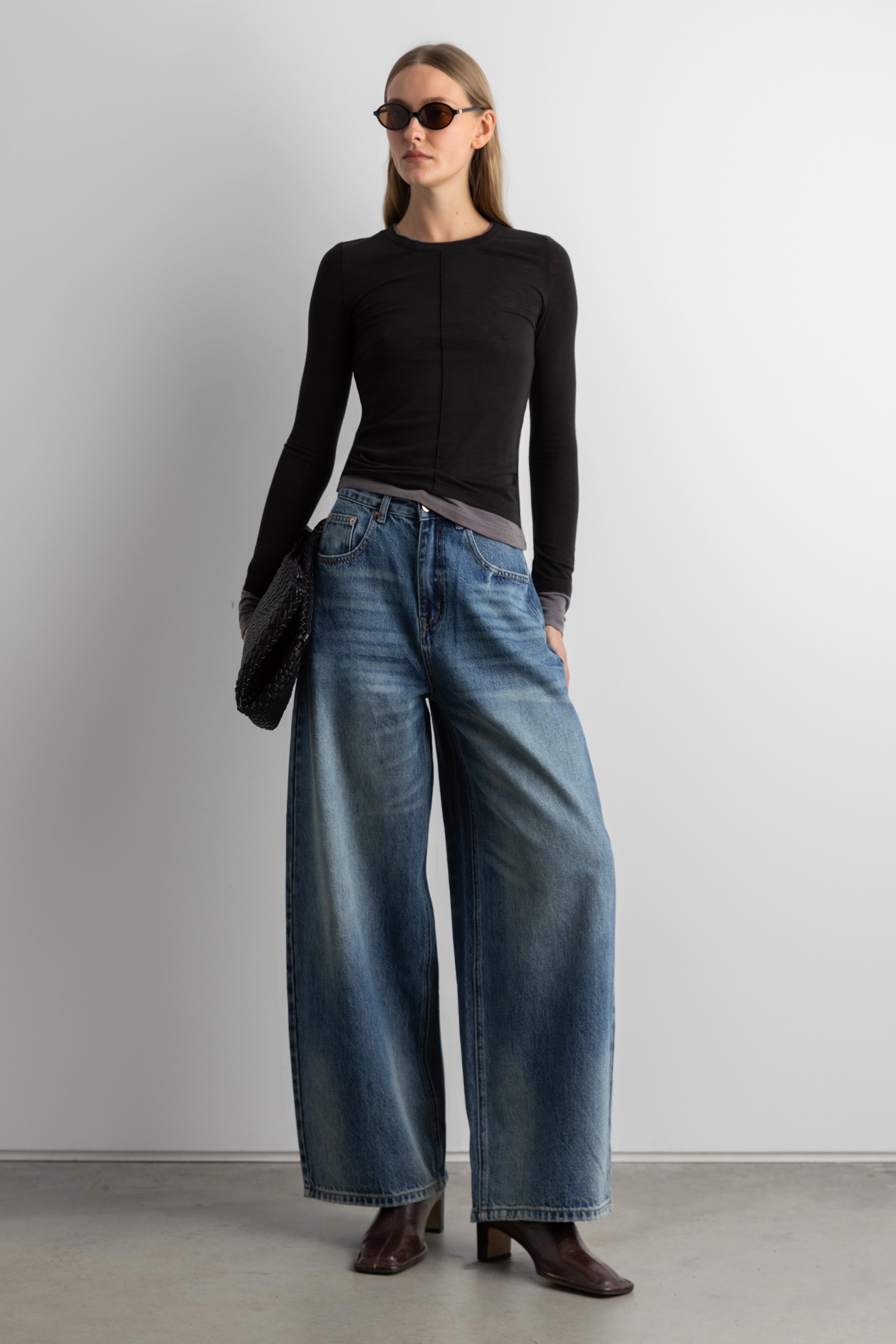 MEDIUM WASH WIDE LEG DENIM JEAN Tough Stretch