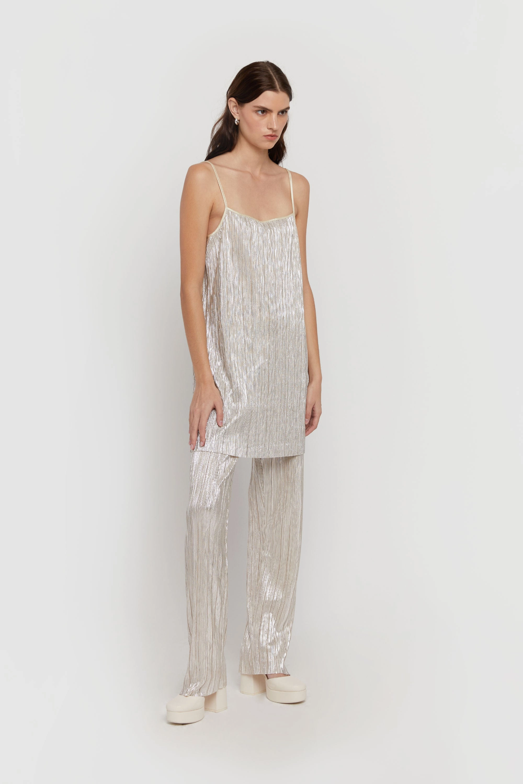 Comfortable Cut SPARKLY PLEATED PANT