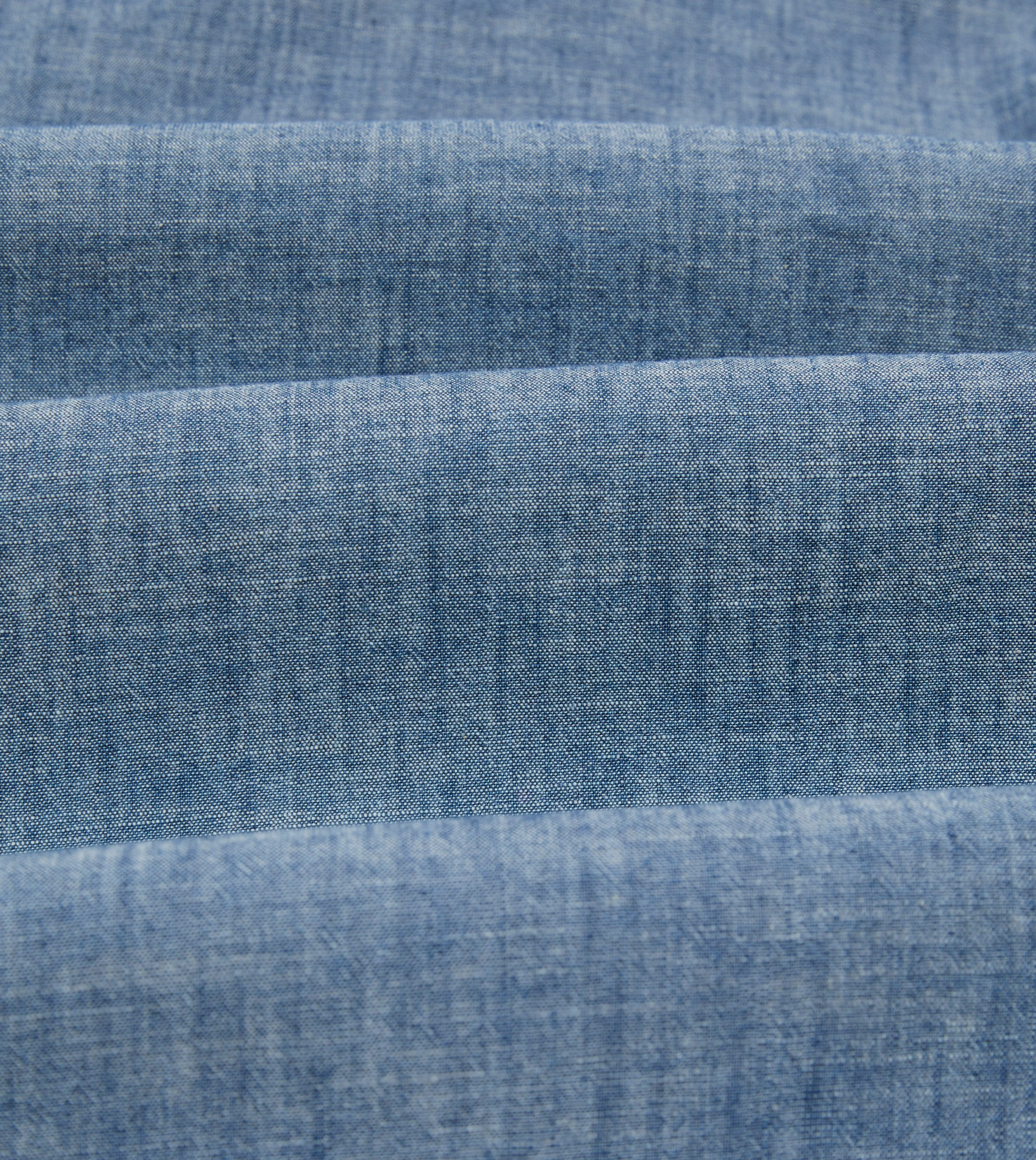 Blue Chambray Long Point Collar Shirt Lightweight Wear Smooth zipper closure