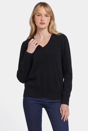 Essential Fashion Comfy Must-Have Cashmere Classic V-Neck Sweater - Black