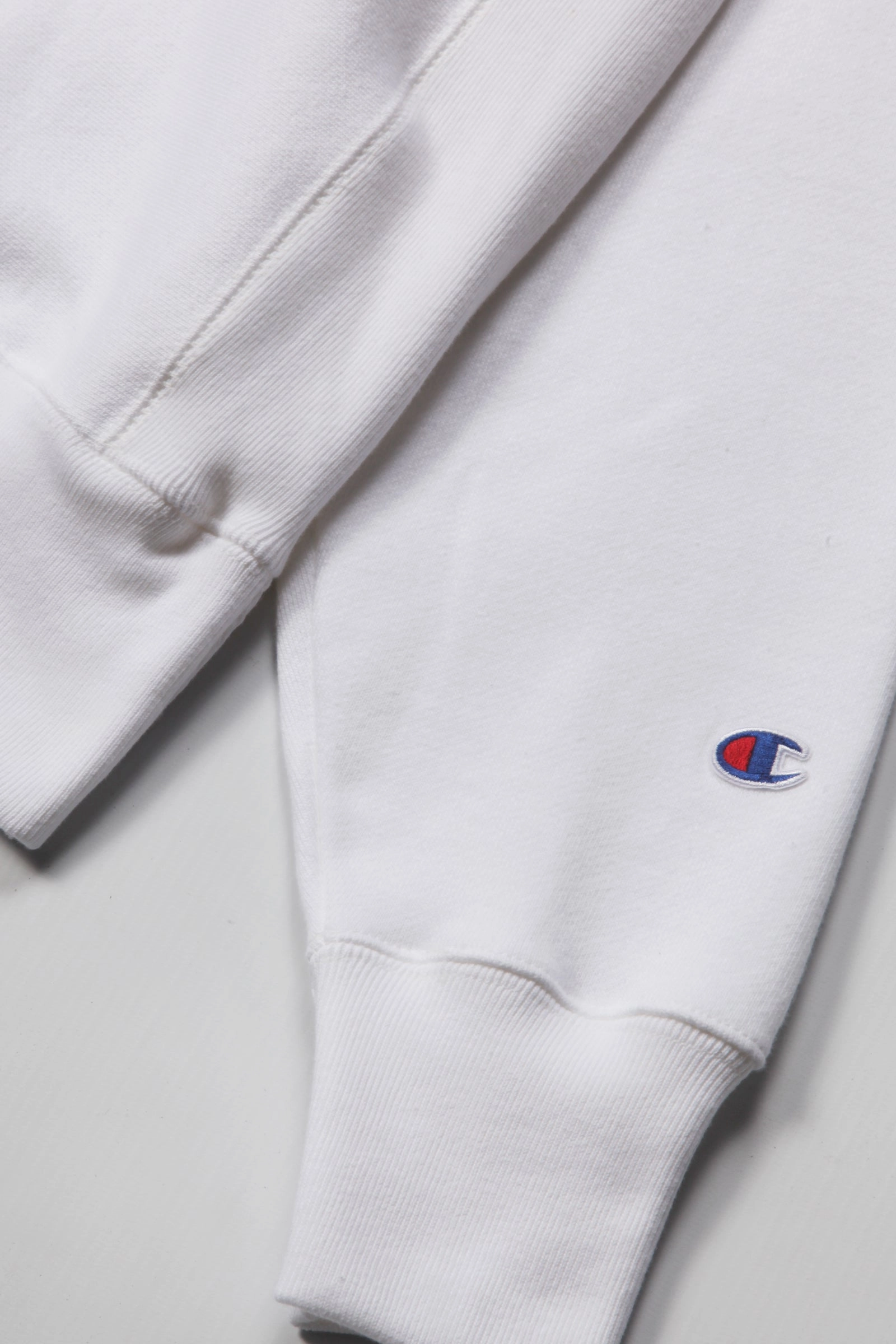 Champion - 12oz USA Reverse Weave Crewneck - White Comfy Knitwear