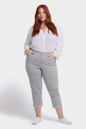 Chloe Skinny Capri Jeans In Plus Size - Luarca Stripe Outdoor Enthusiast Premium Home Comfort
