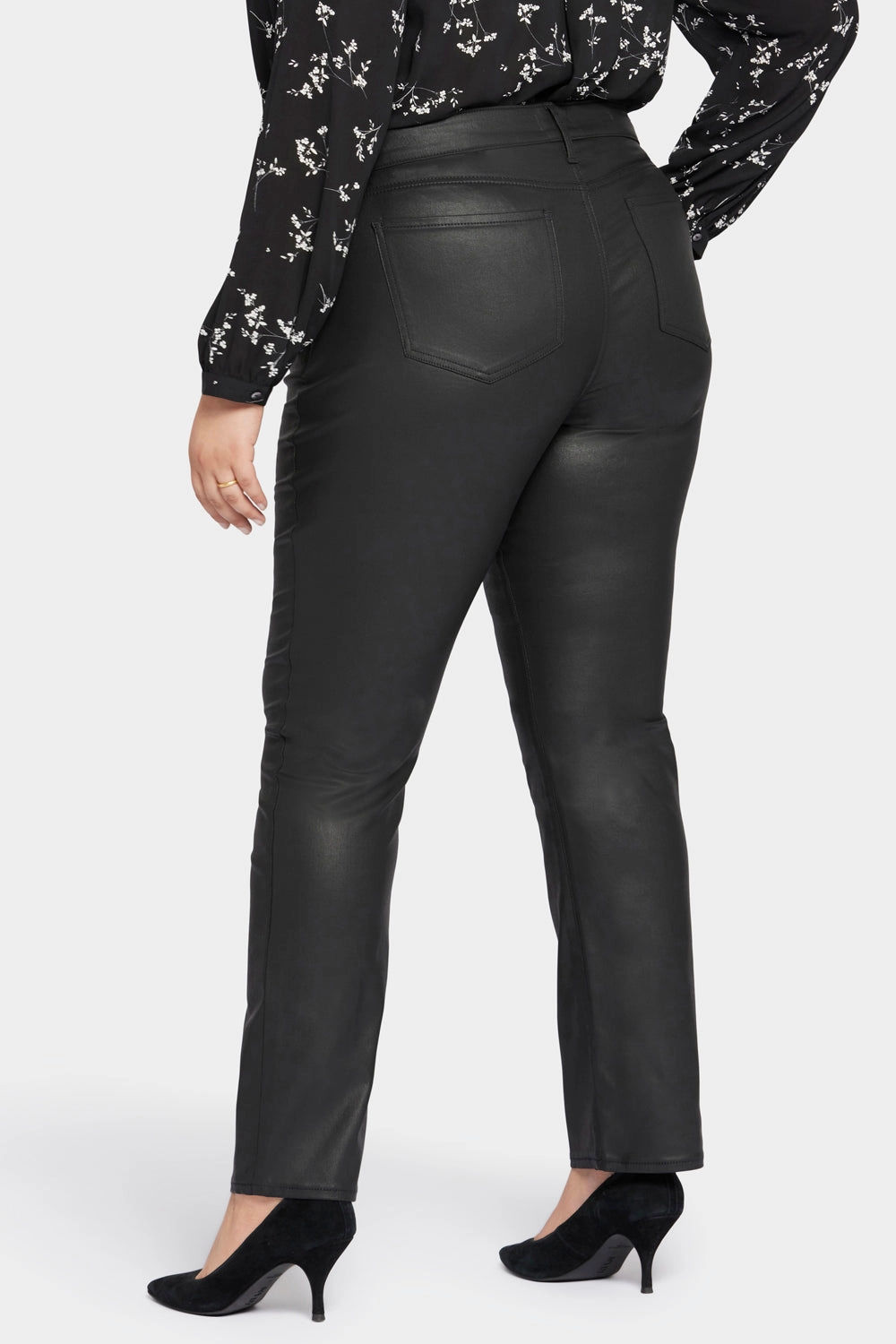 Coated Marilyn Straight Jeans In Plus Size - Black Coated Sleek Waistband