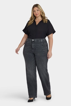 Brooke Loose Straight Jeans In Plus Size - Vintage Noir Daily Favorite Easy Essentials