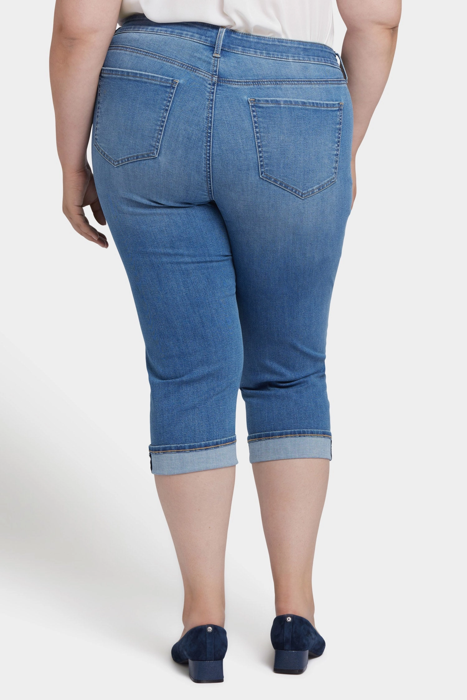 Relaxed Style Outdoor Enthusiast Evening Stroll High Durability Thread Marilyn Straight Crop Jeans In Plus Size - Water Canyon