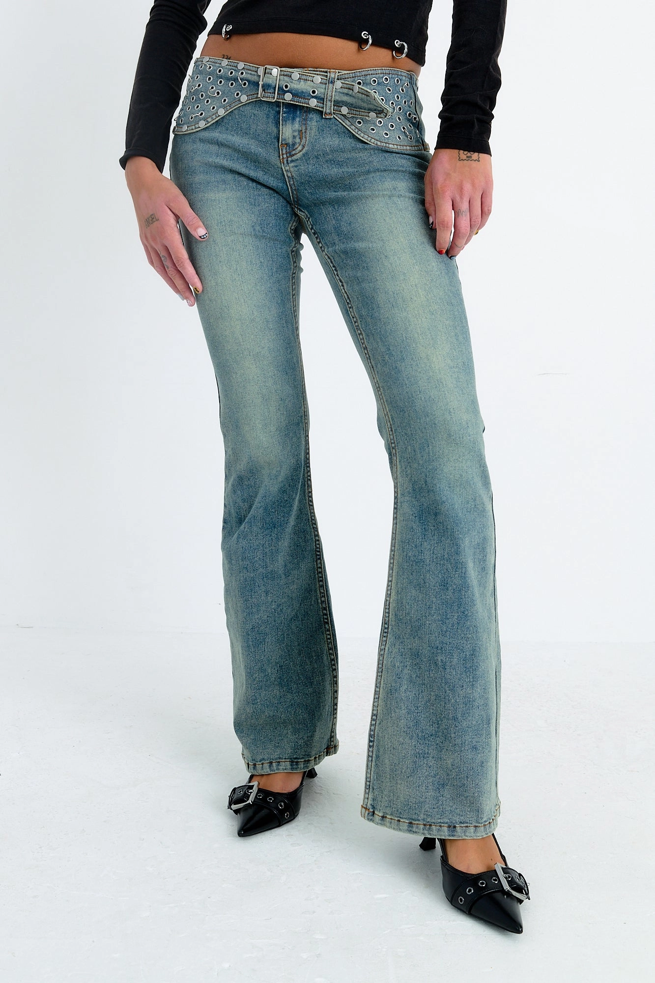 Classic Fit Design Charlotte Bootcut Jeans