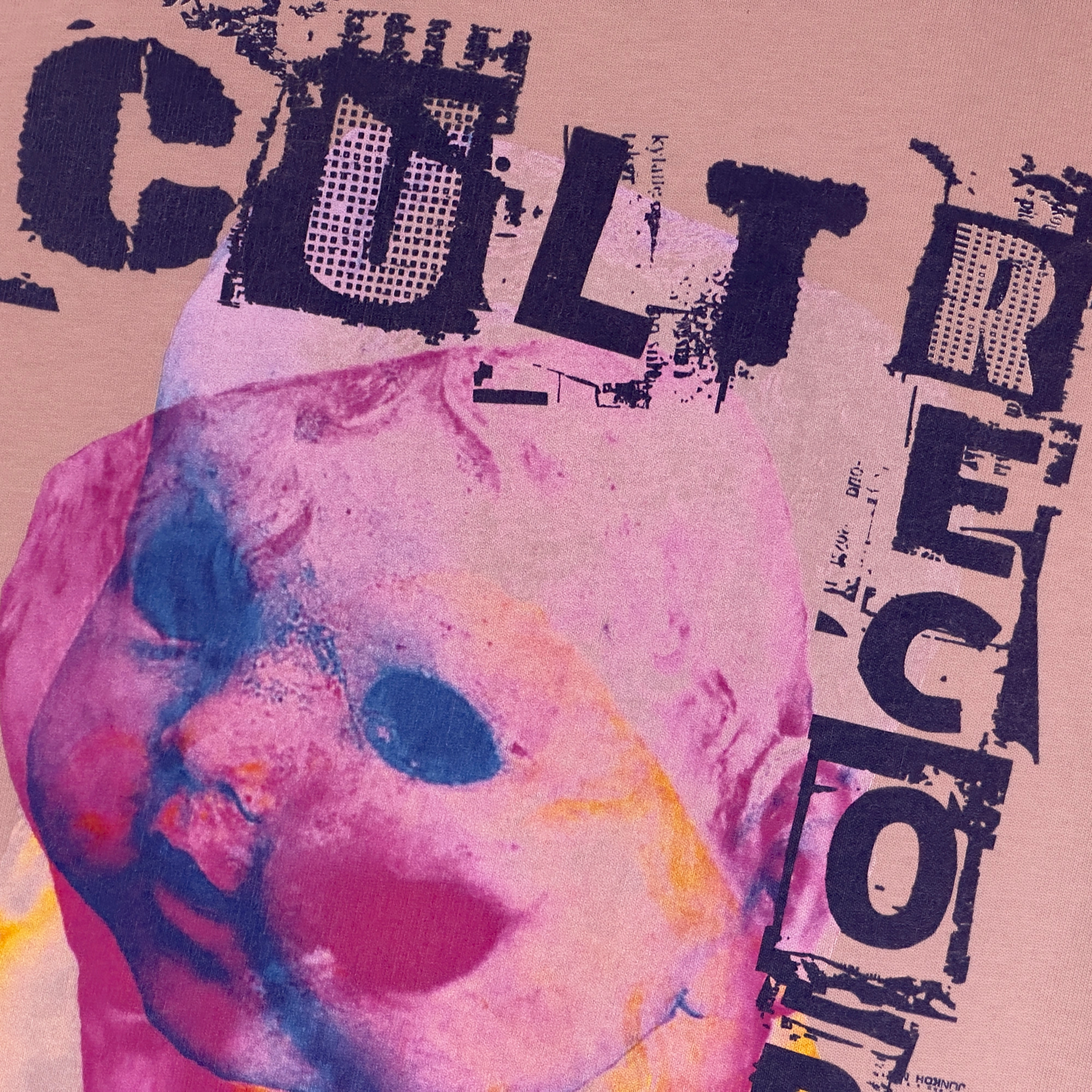 ReinforcedNeckline Active Lifestyle Cult's Heavyweight Short Sleeve Crew Neck Tee "Cult Records" in Silver Pink