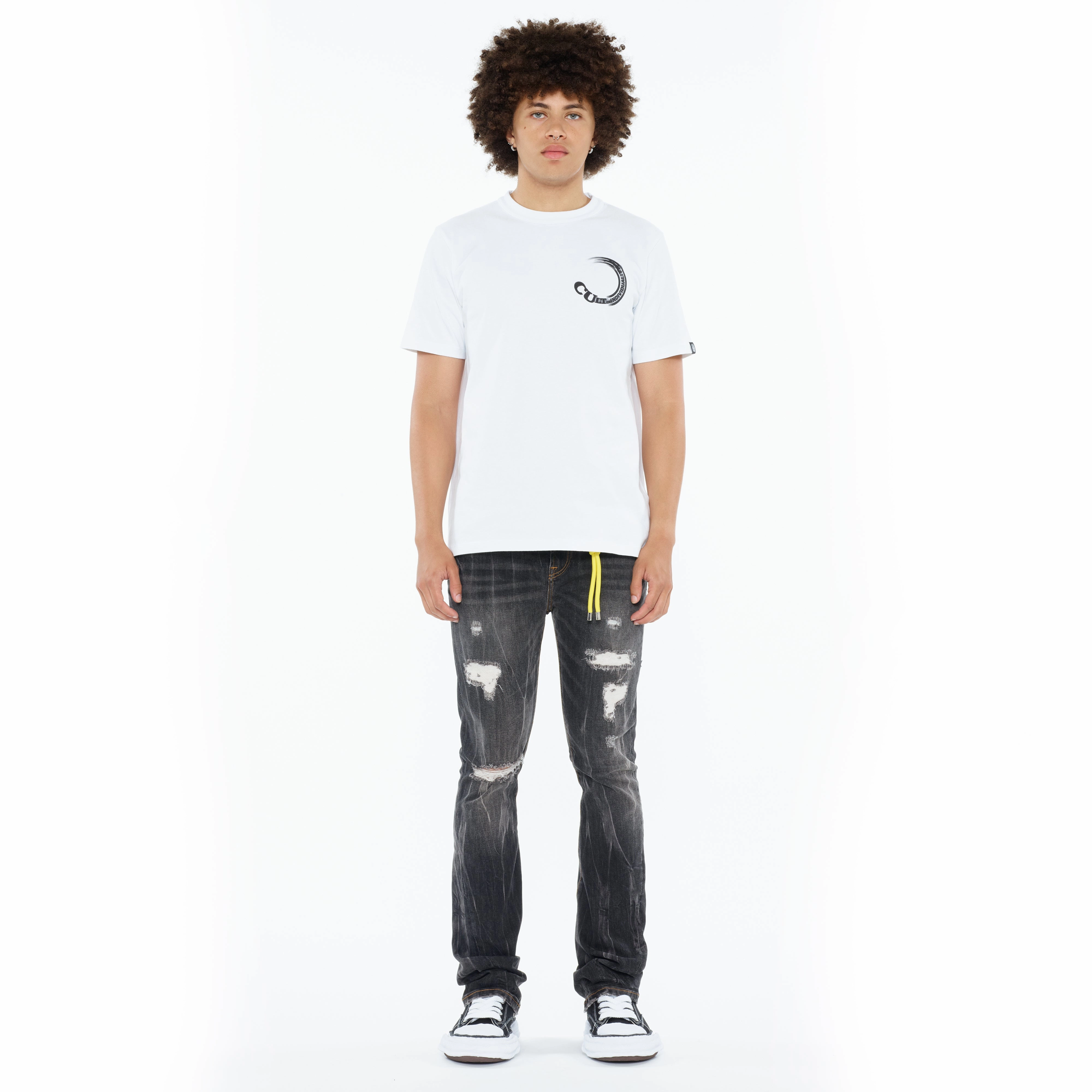 Modern and Soft Timeless Appeal Cult's Heavyweight Short Sleeve Crew Neck Tee "Gradient Logo" in White