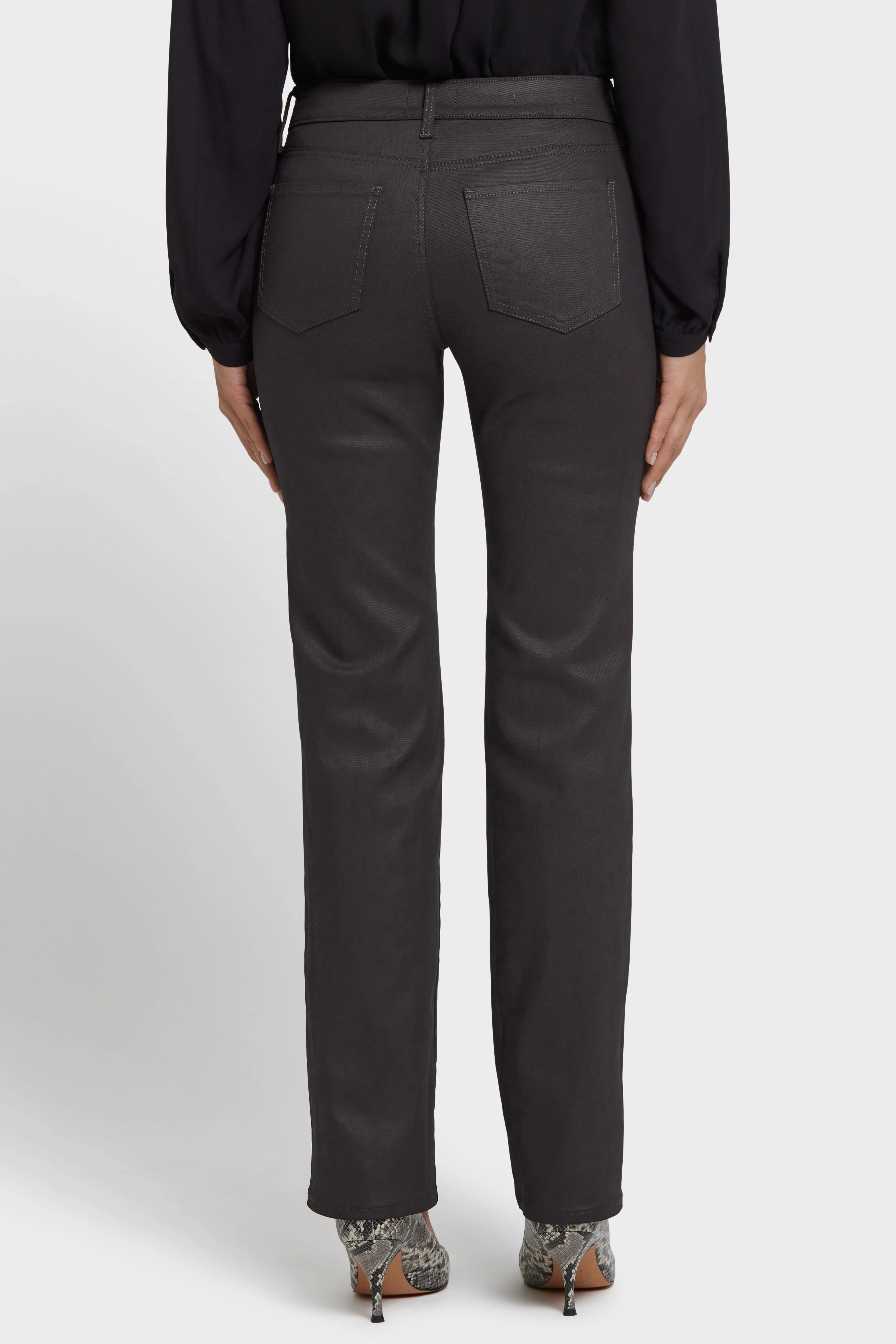 Style Statement Brunch Outfit Traveler Gear Coated Marilyn Straight Jeans - Vintage Barnwood Coated