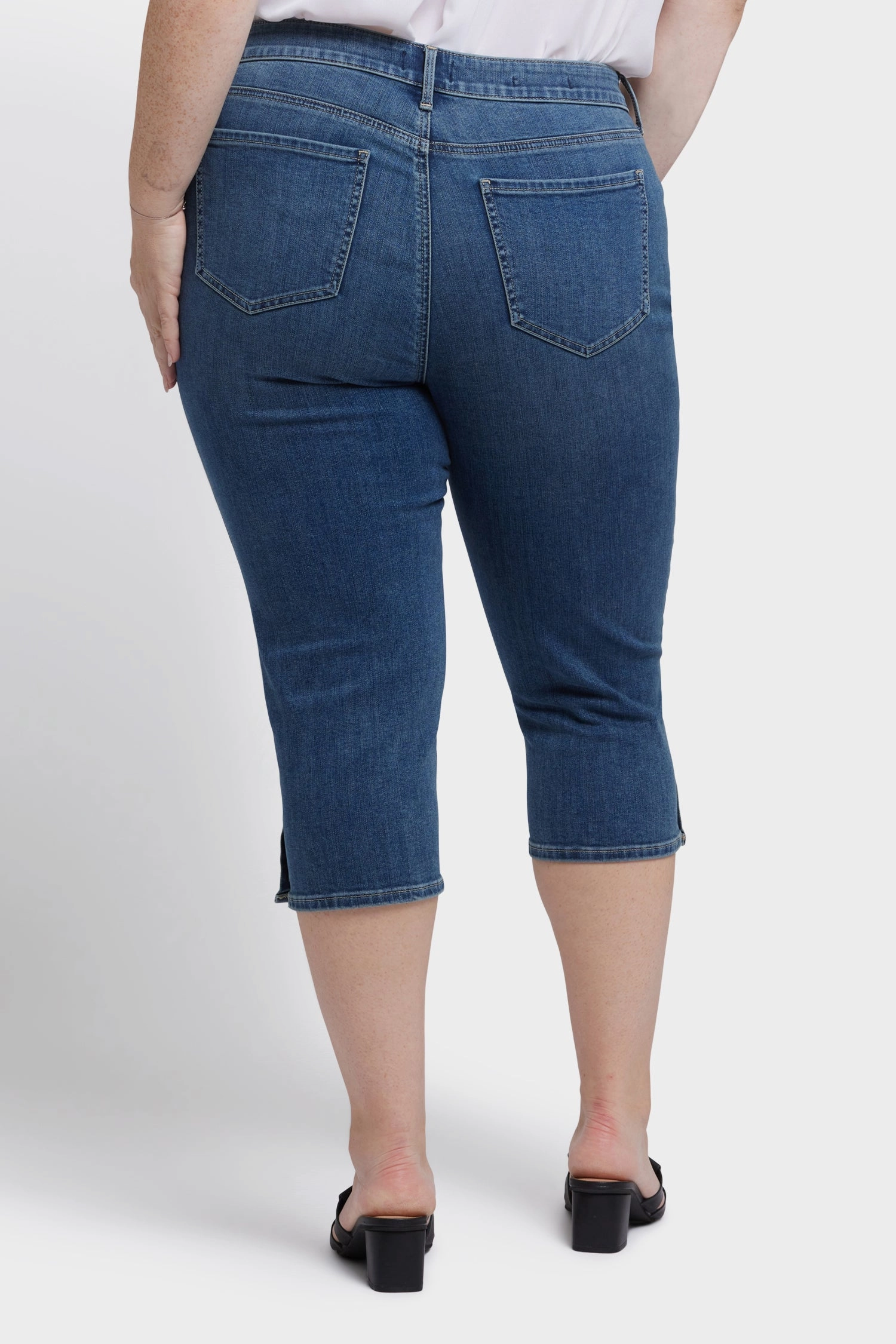 Marilyn Straight Crop Jeans In Plus Size - Valencia Surf Ready to Wear
