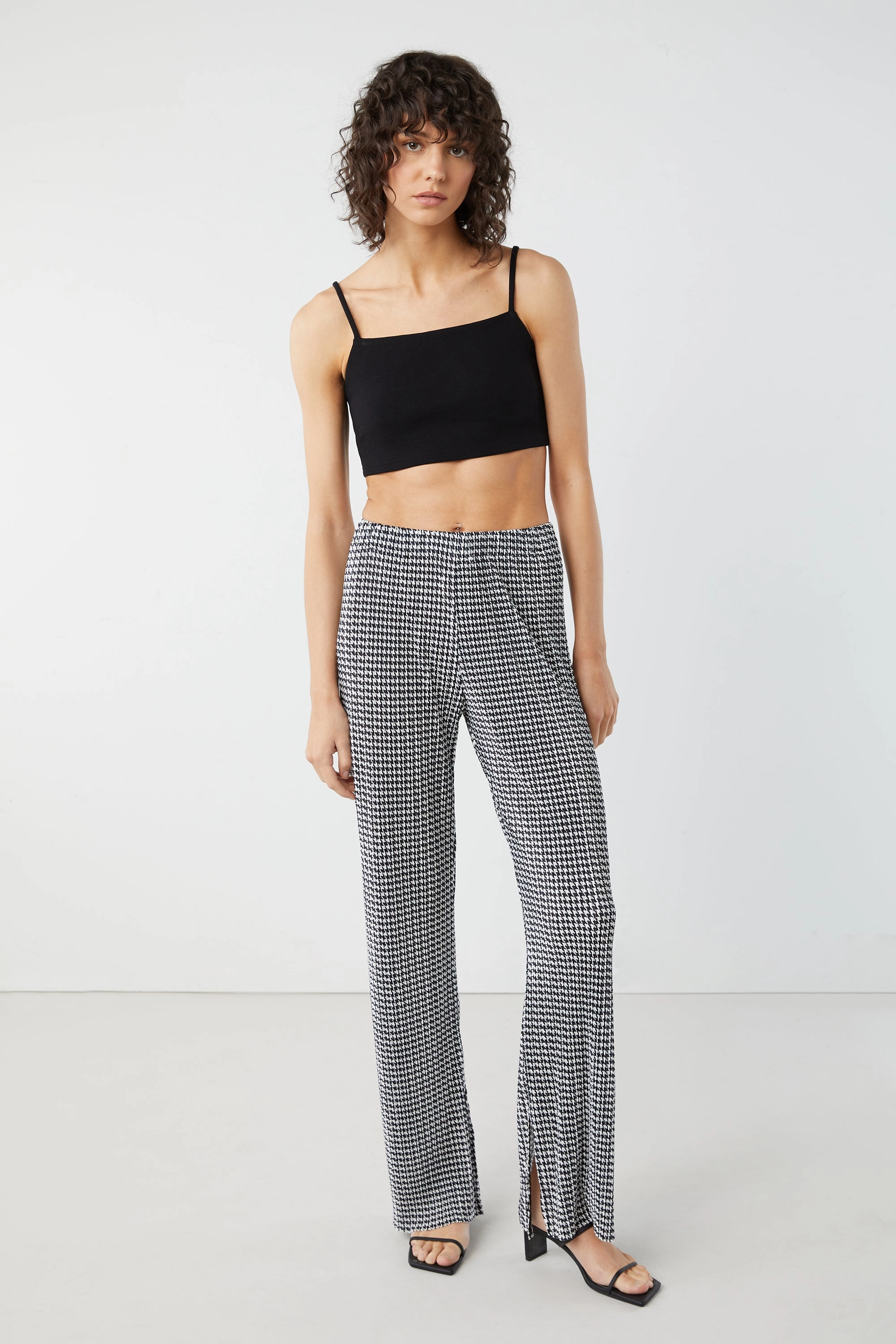 Chilly Weather Wear Outdoor Essentials HOUNDSTOOTH PLEATED PANT