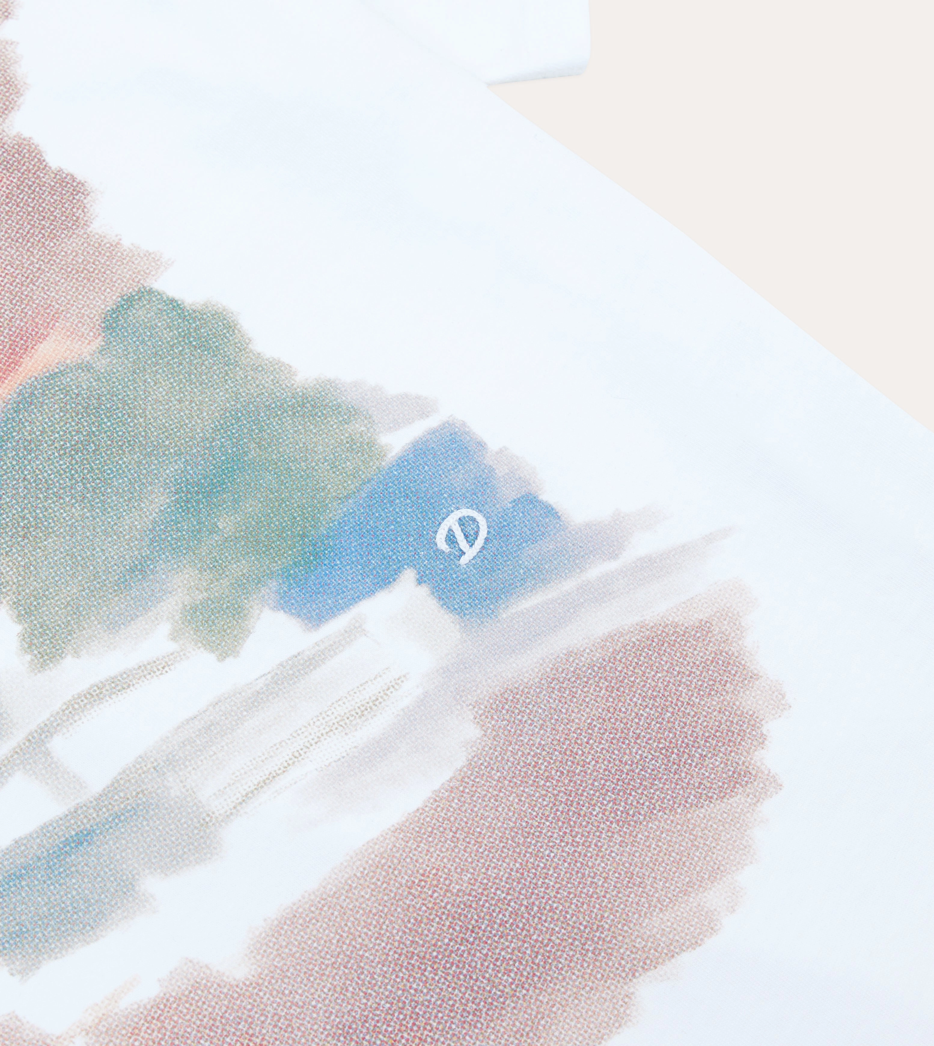 White Street Print Short-Sleeve Hiking T-Shirt Reinforced Shoulder Stitching Relaxed Fit Design