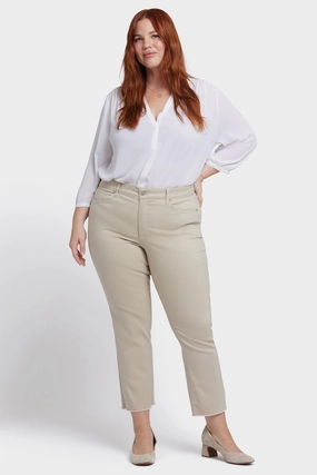 Marilyn Straight Ankle Jeans In Plus Size - Feather Rainy Day Chill Outfit Nature Lover Anytime Look