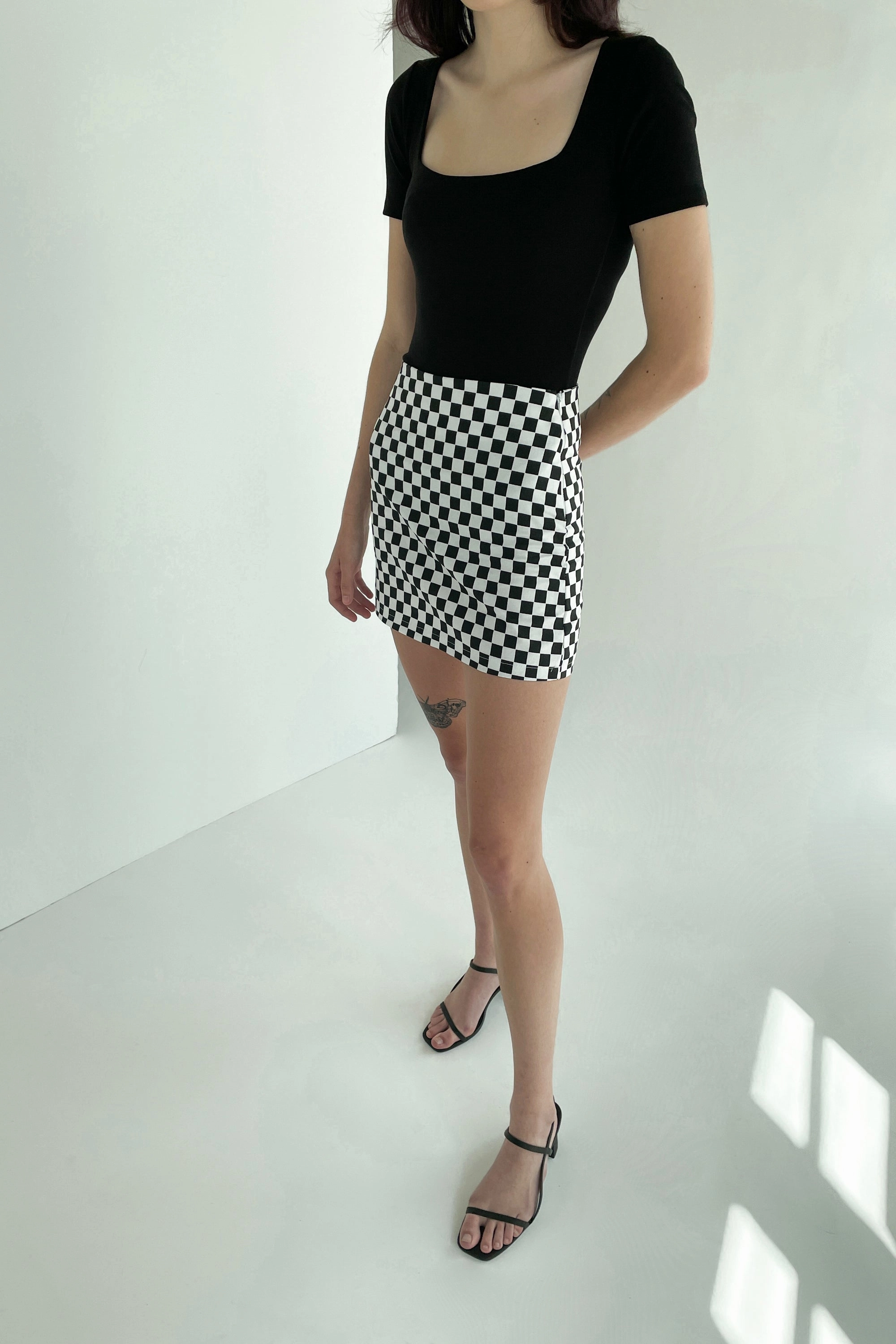 Balanced Outfit Gentle Comfort GINGHAM MINI SKIRT