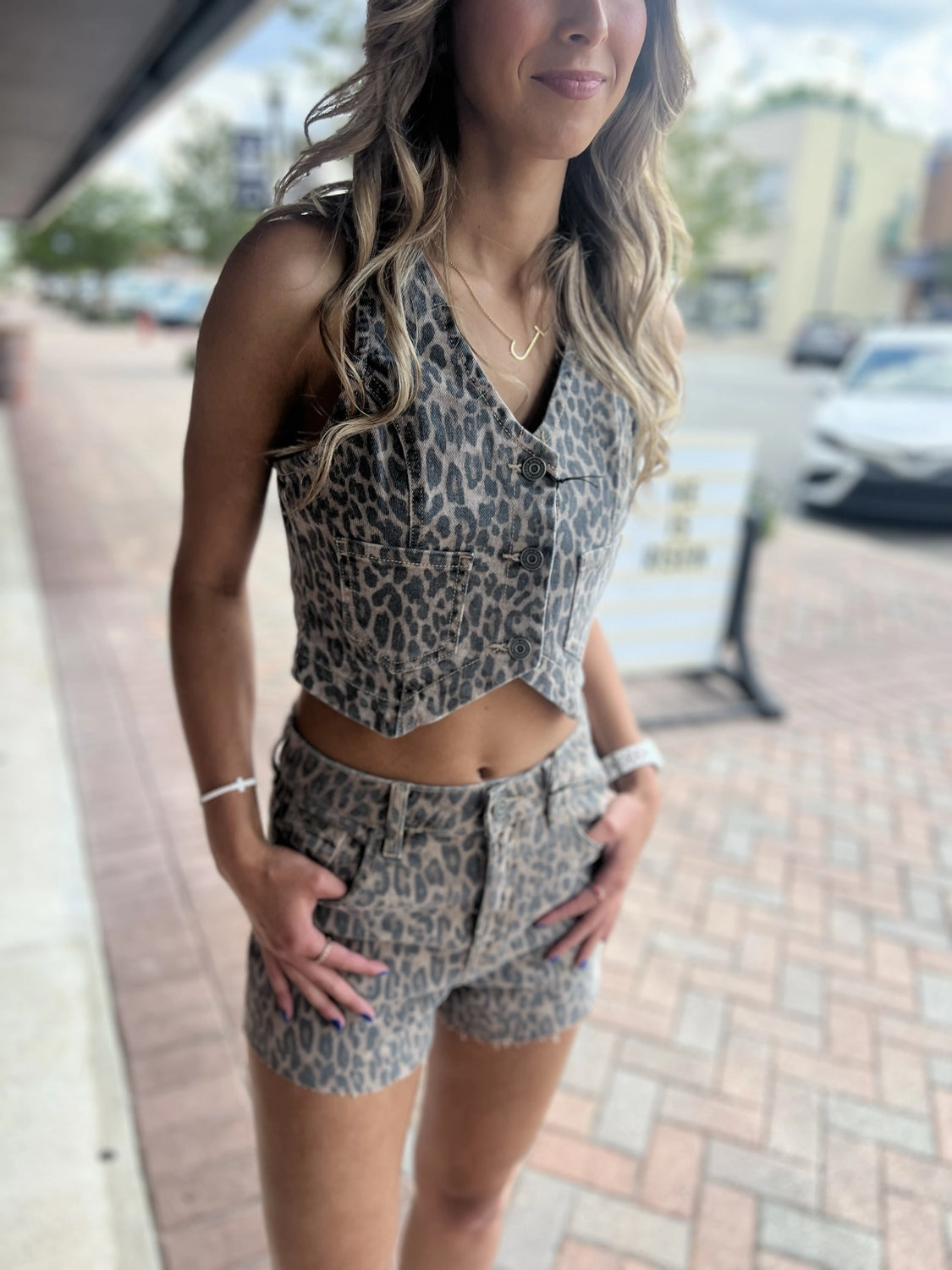 Hidden Jeans Kenzie High Rise Denim Cheetah Shorts Valentine's gift Clean Fit