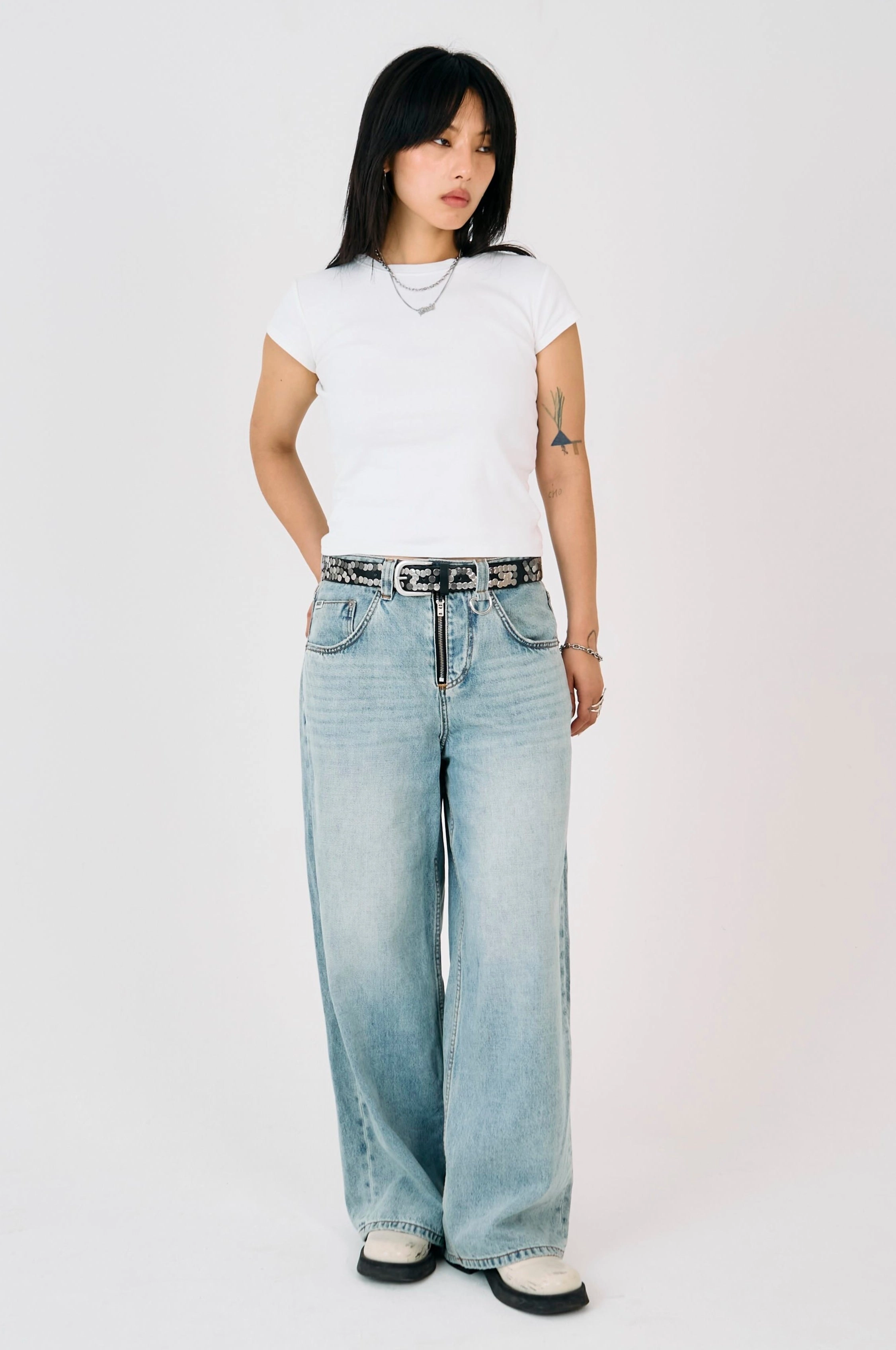 Light Wash Slim Sweeper Jeans Premium Party Look