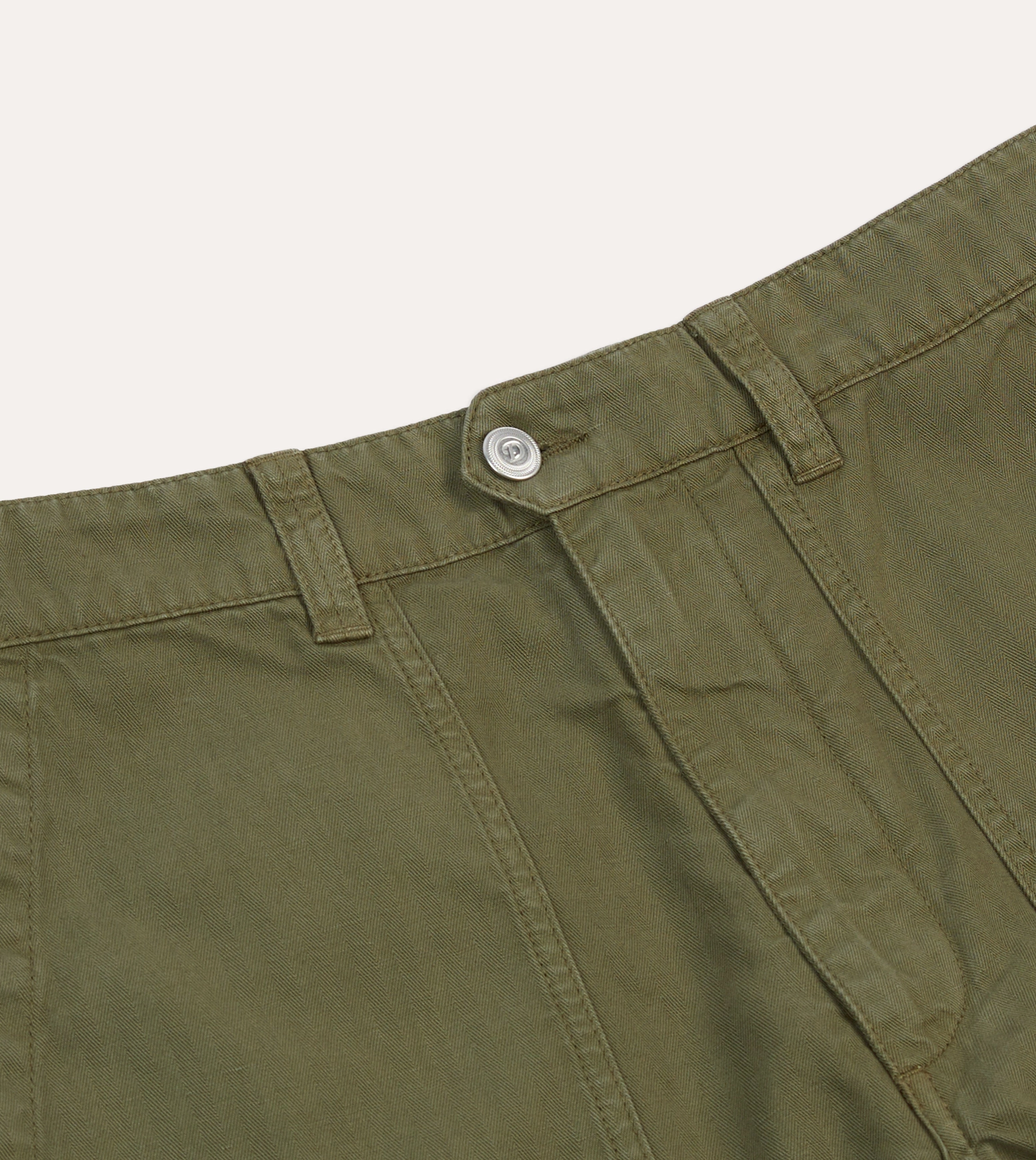 concert outfit Body Friendly Olive Cotton-Linen Herringbone Fatigue Shorts