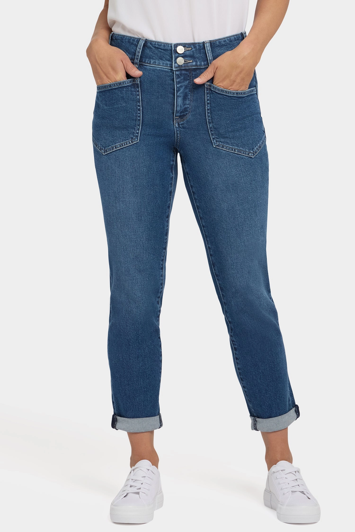 Margot Girlfriend Jeans In Petite - Lake Notre-Dame Fit Layer
