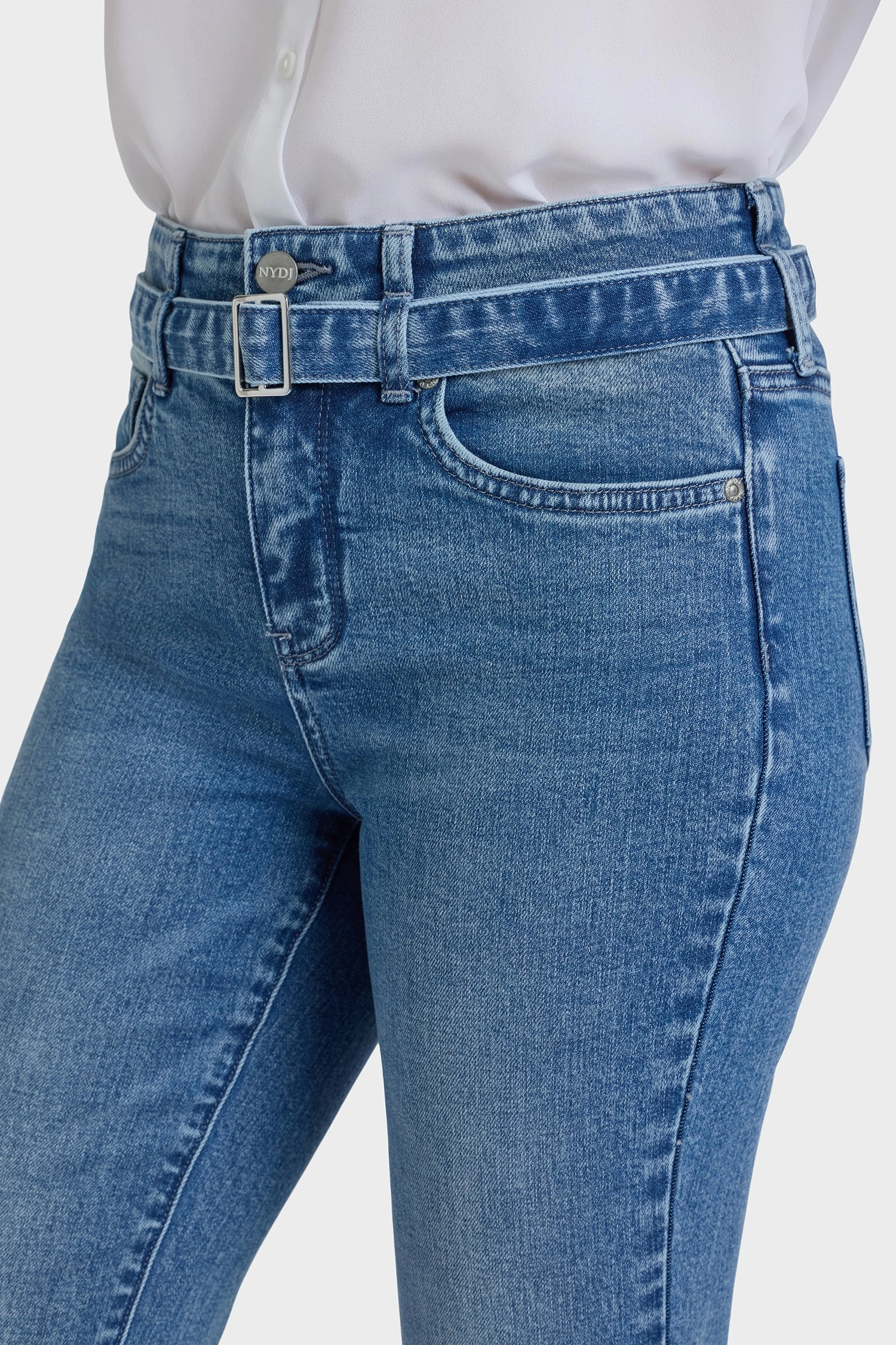 Marilyn Straight Ankle Jeans - Washed Crystal Comfy Home Comfort Weekend Getaway