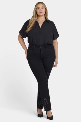 Marilyn Straight Jeans In Plus Size - Black Rinse Beach Day Breathable Casual Classic