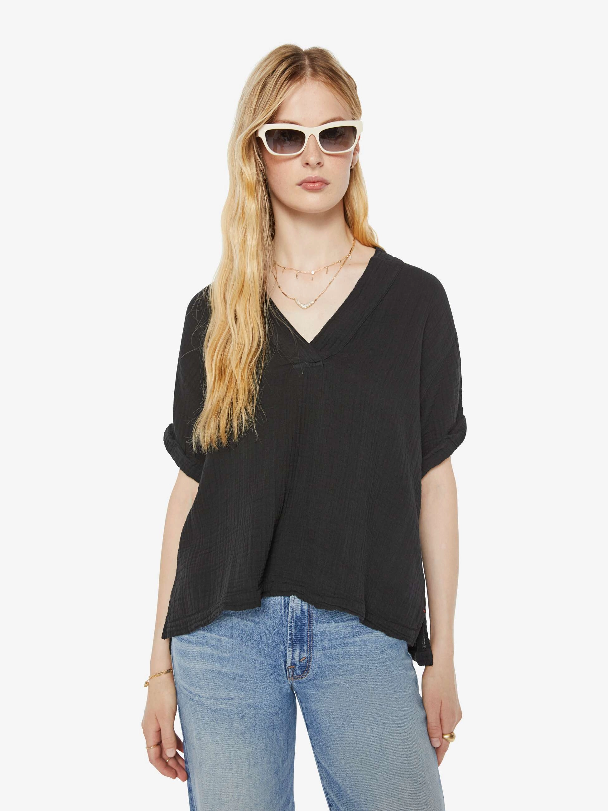 XiRENA Avery Top - Black Wrinkle-Resistant Tropical theme