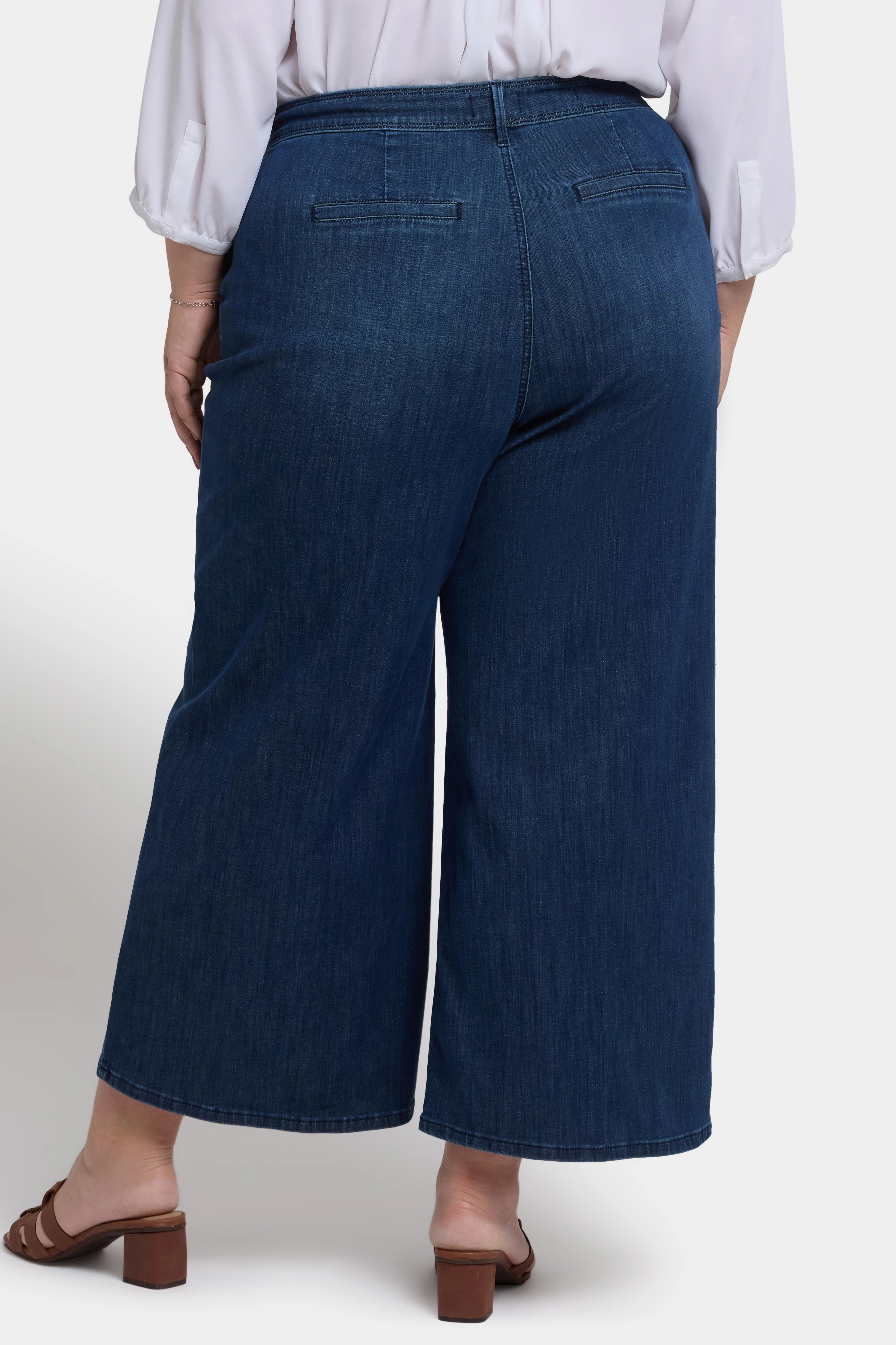 Mona Wide Leg Trouser Ankle Jeans In Plus Size - Ibiza Blues Trusted Outfit