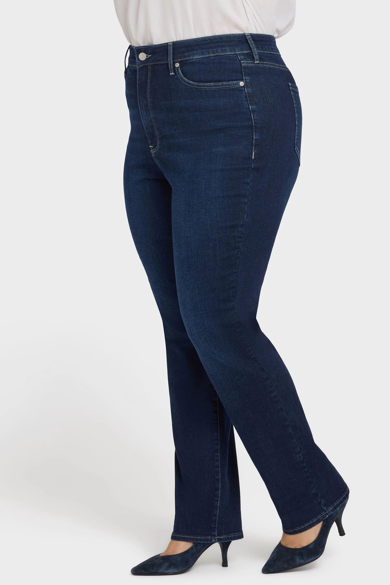 Neutral Outfit Piece Marilyn Straight Jeans In Plus Size - Midnight Breeze