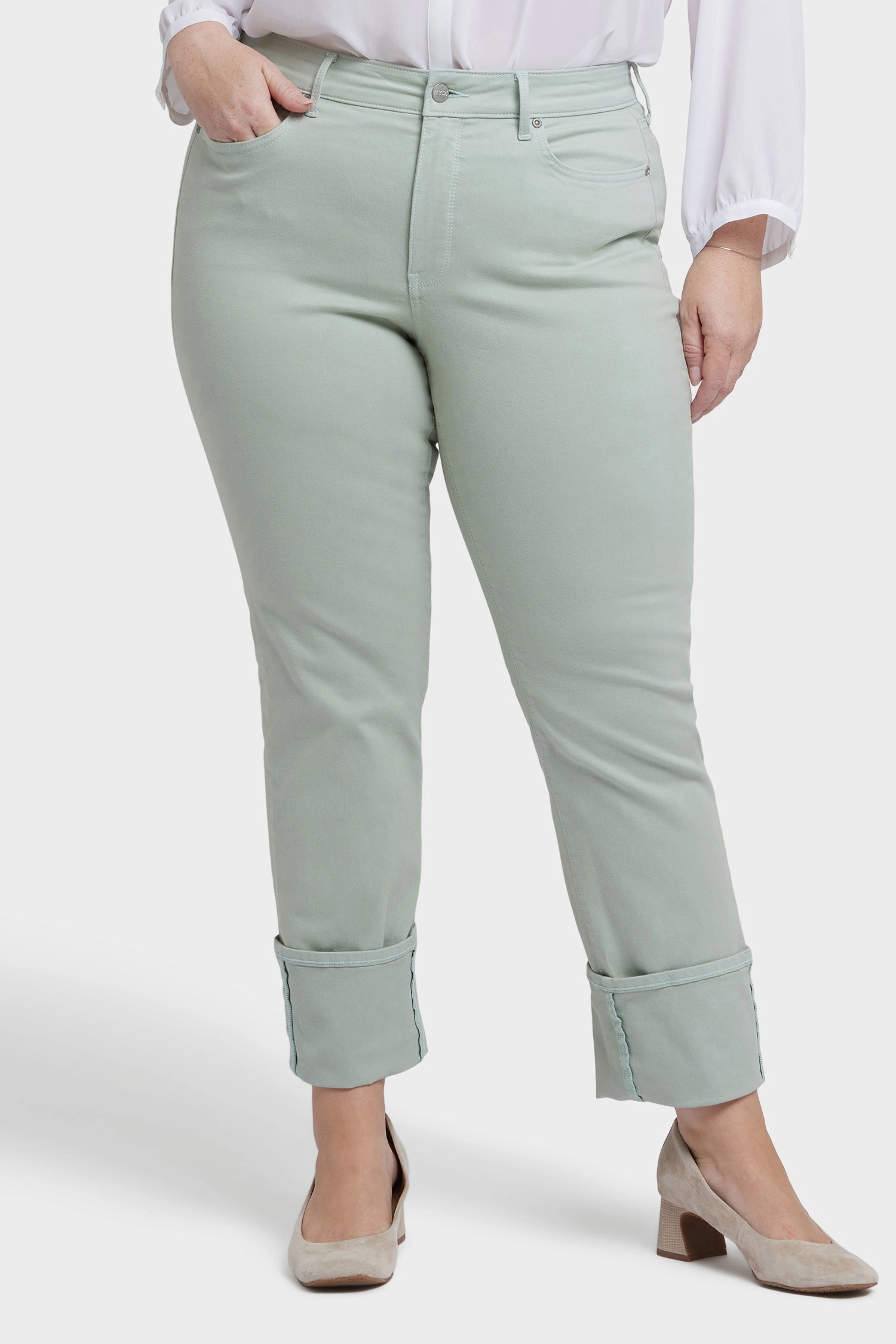 Marilyn Straight Jeans In Plus Size - Tomatillo True Fit