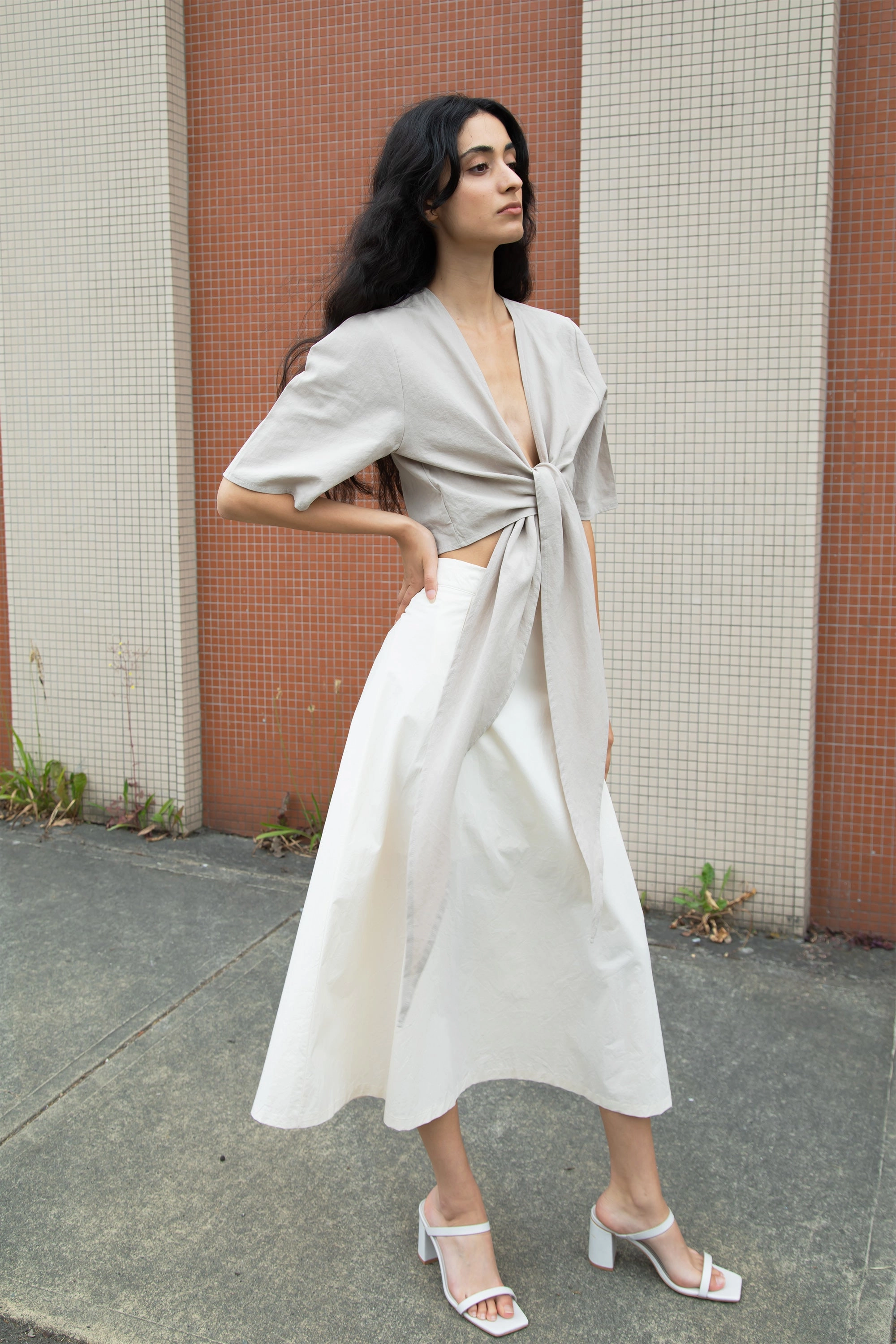 MIDI A-LINE SKIRT Relaxed Motion Modern Design