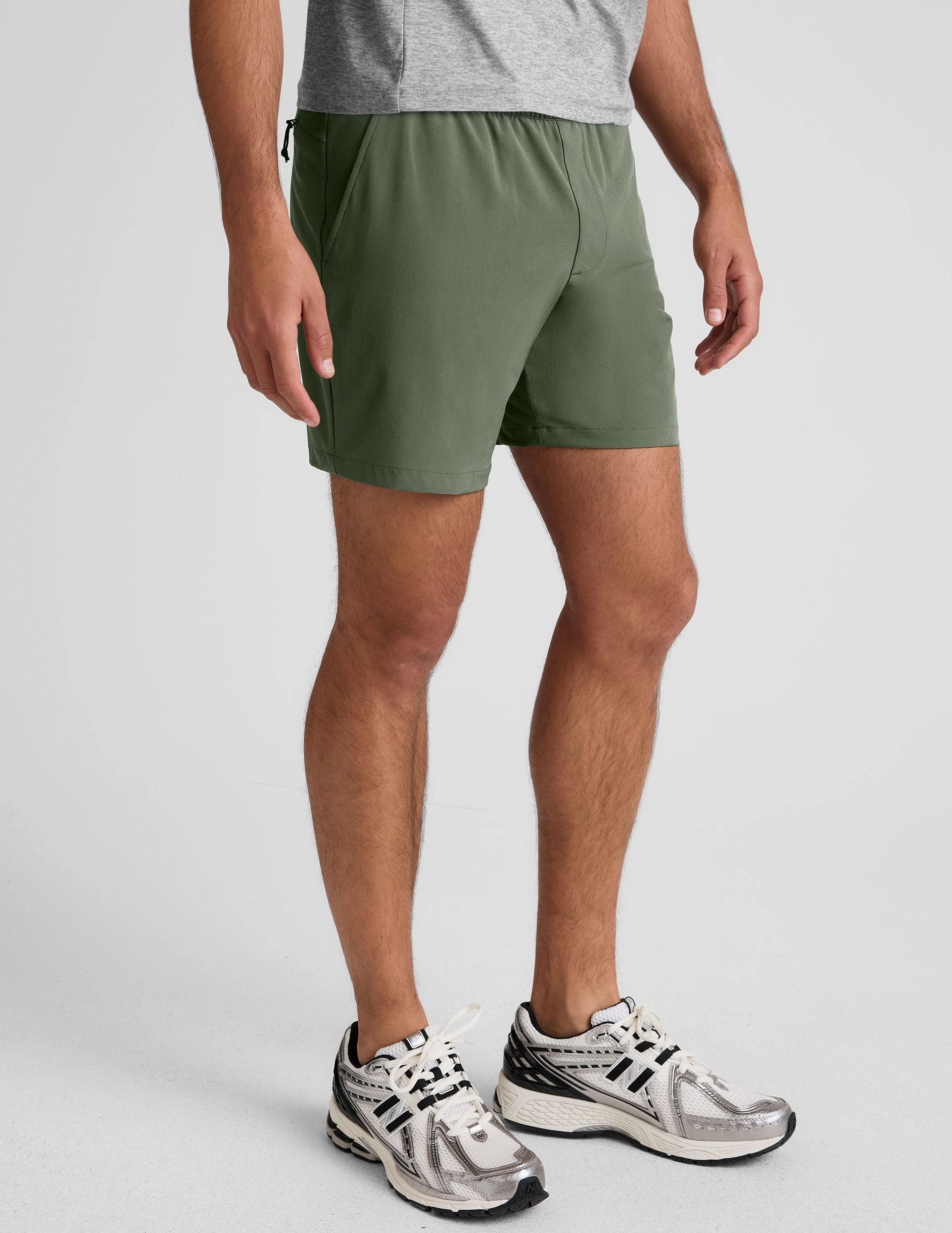 Smooth Fabric Pivotal 2.0 Men's Short 7"