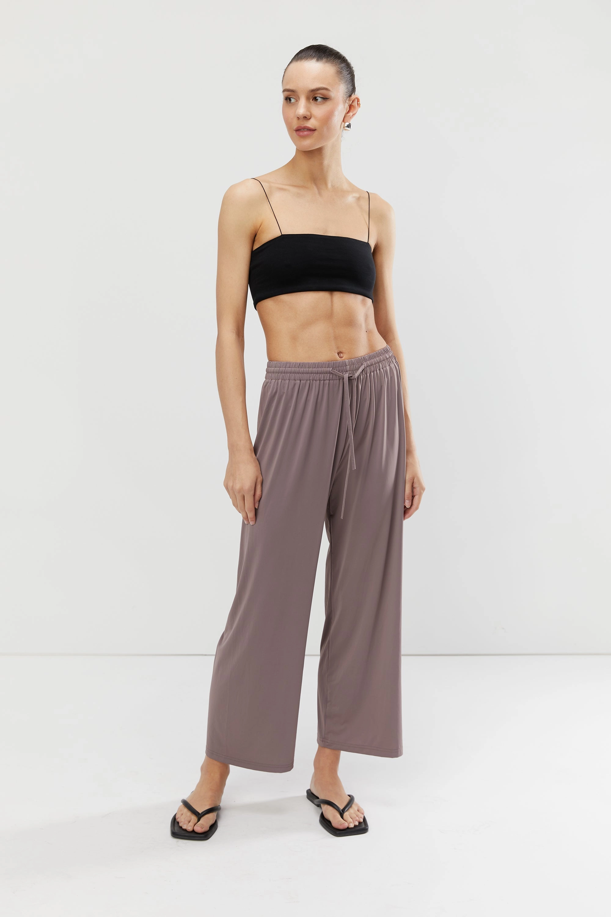 NYLON WIDE LEG PANT Move Comfort Wrinkle-Resistant