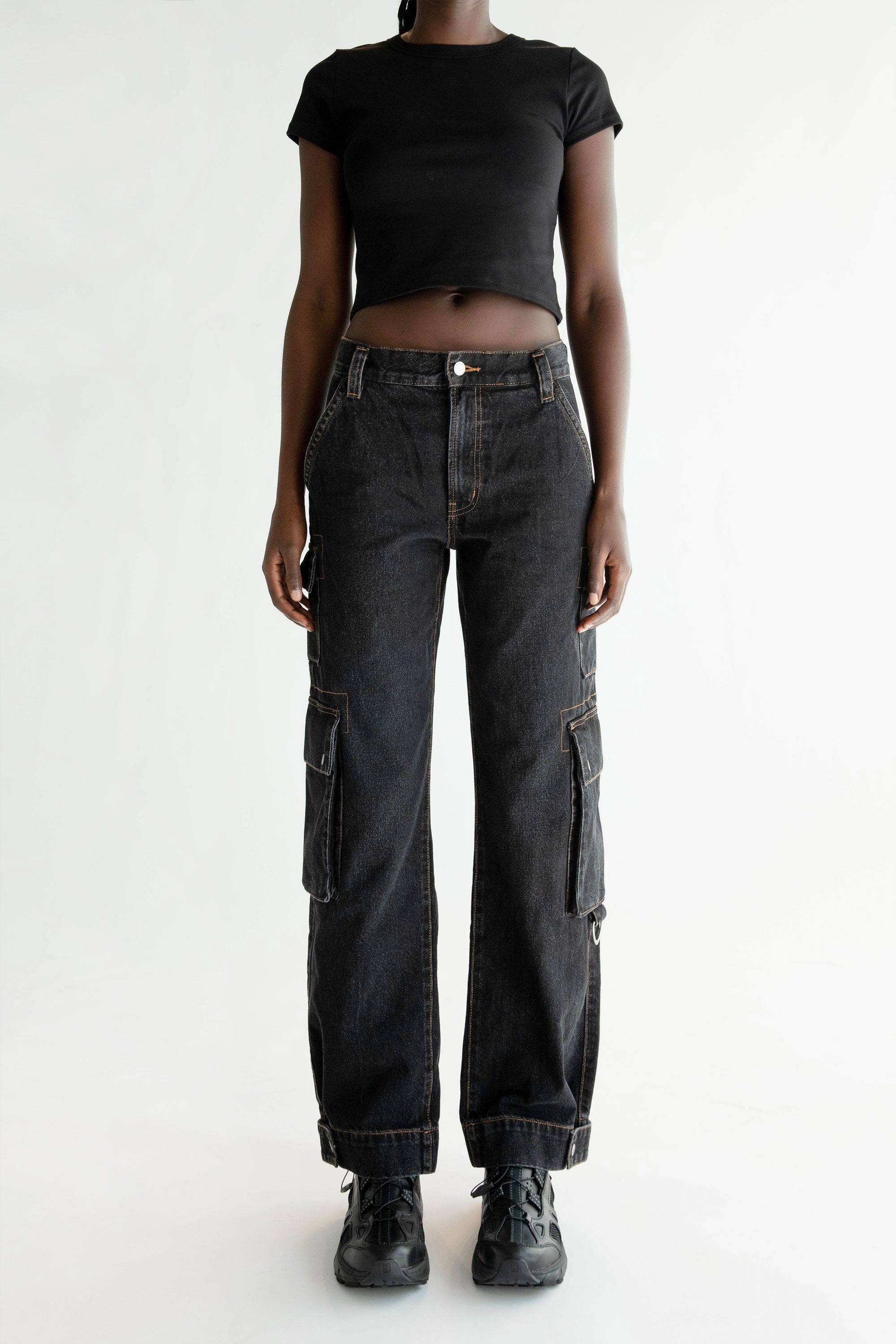 OAK 02 RELAXED MID-RISE CARGO JEAN Wool blend sport chic