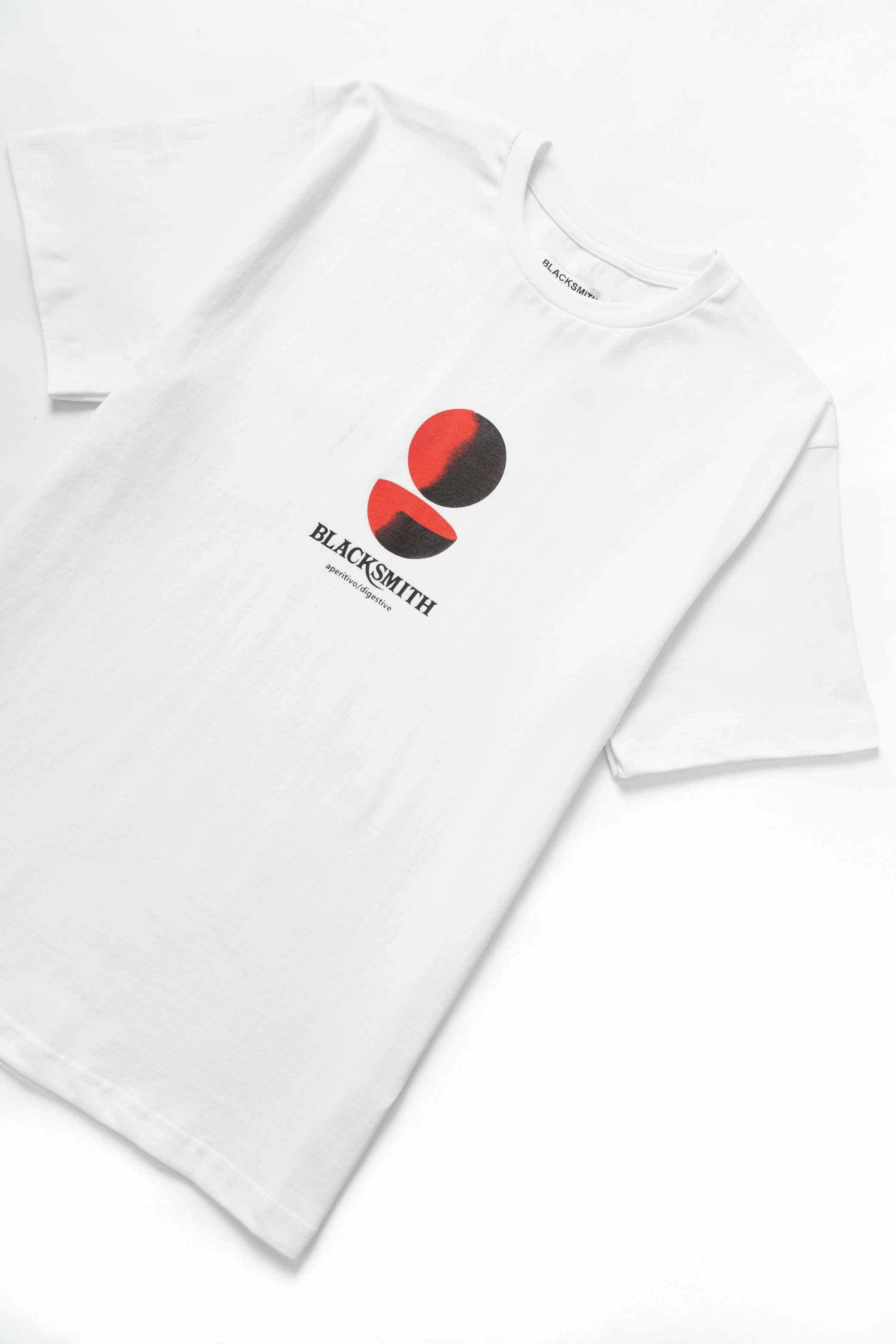Chic Outfit Trendy Tops Blacksmith - Aperitivo/Digestive Tee - White