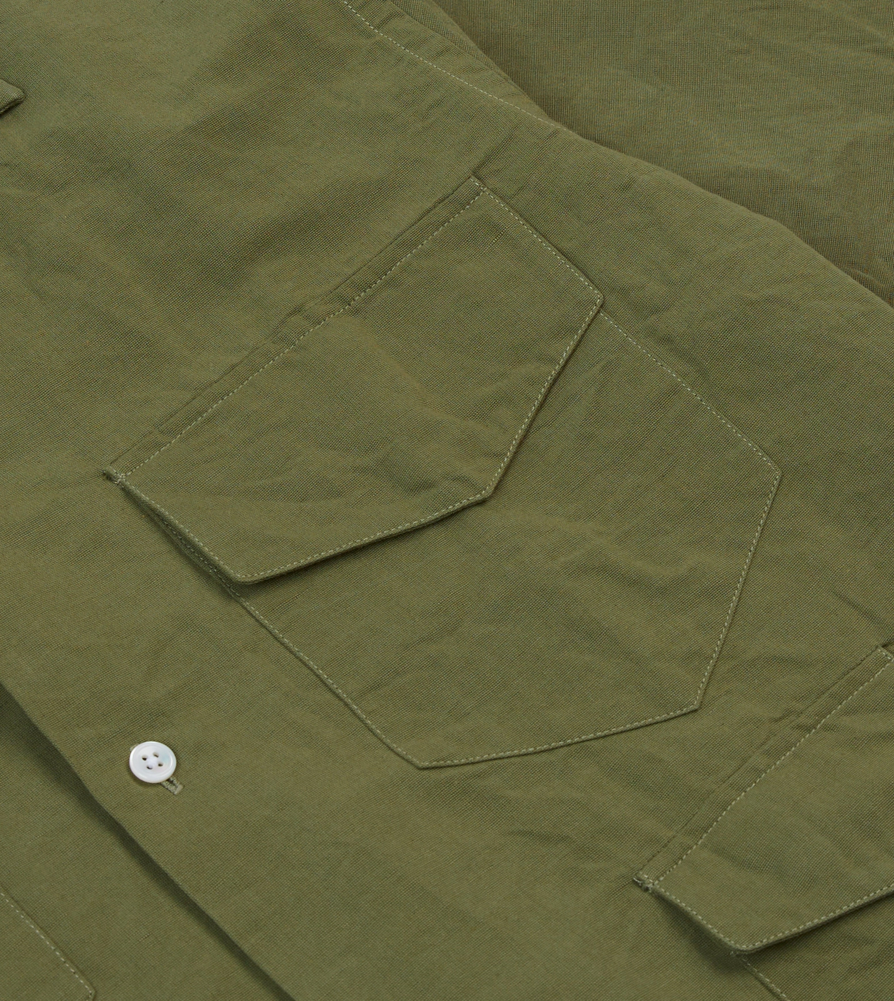 Breathable Material Relaxed Silhouette Olive Cotton-Linen Camp Collar Three Pocket Short Sleeve Shirt