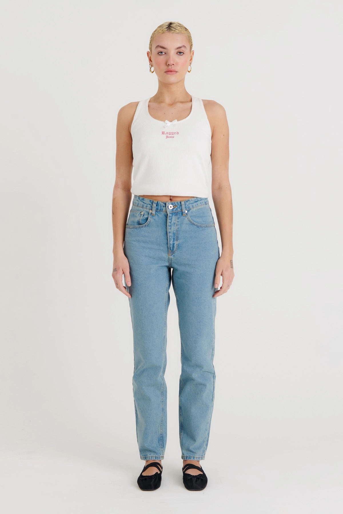 Organic Cougar Mom Jeans Light Blue Rainy Day Everyday Sustainable Student Outfit Nature Lover