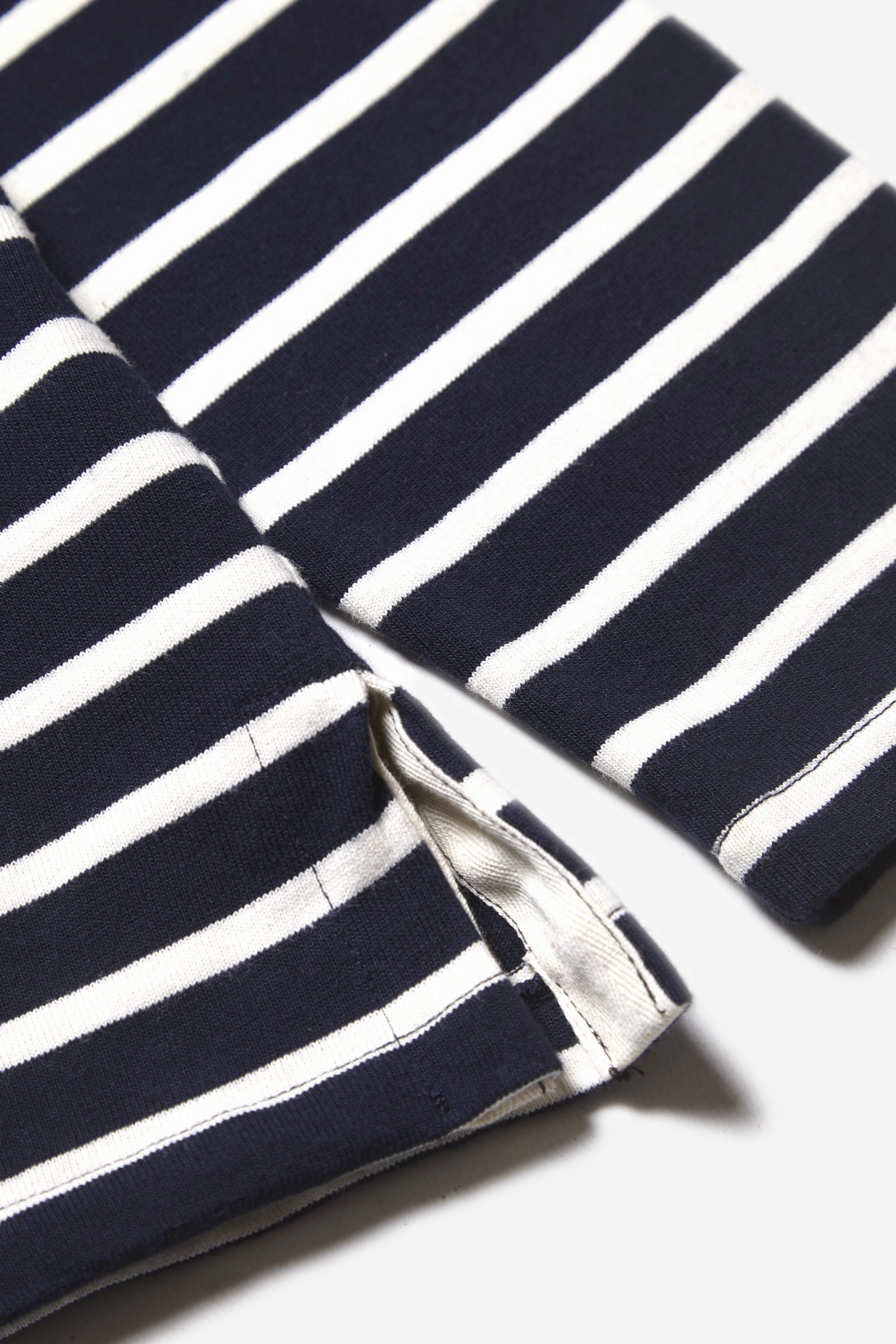 Flexible Shoulder Seams Outstanding & Co. - Boatneck Breton Stripe Top - Navy