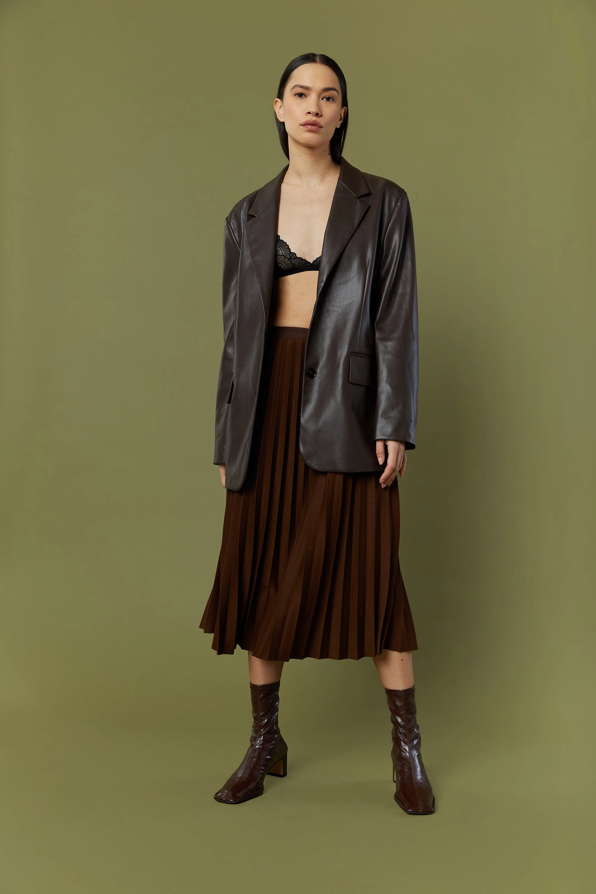 Flow Look Flat Lay Collar PLEATED MIDI SKIRT