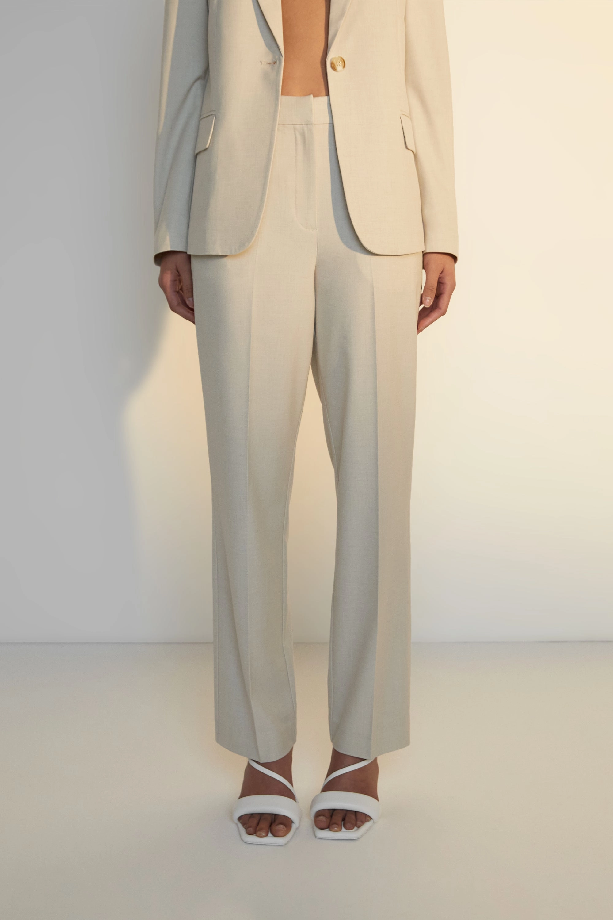 Relaxed Lines CLASSIC FIT STRAIGHT LEG PANT
