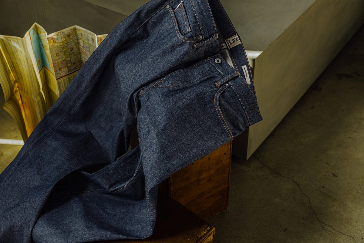 The Barrel Classic Straight Natural Slub Indigo - Raw 12.5oz Selvedge All weather