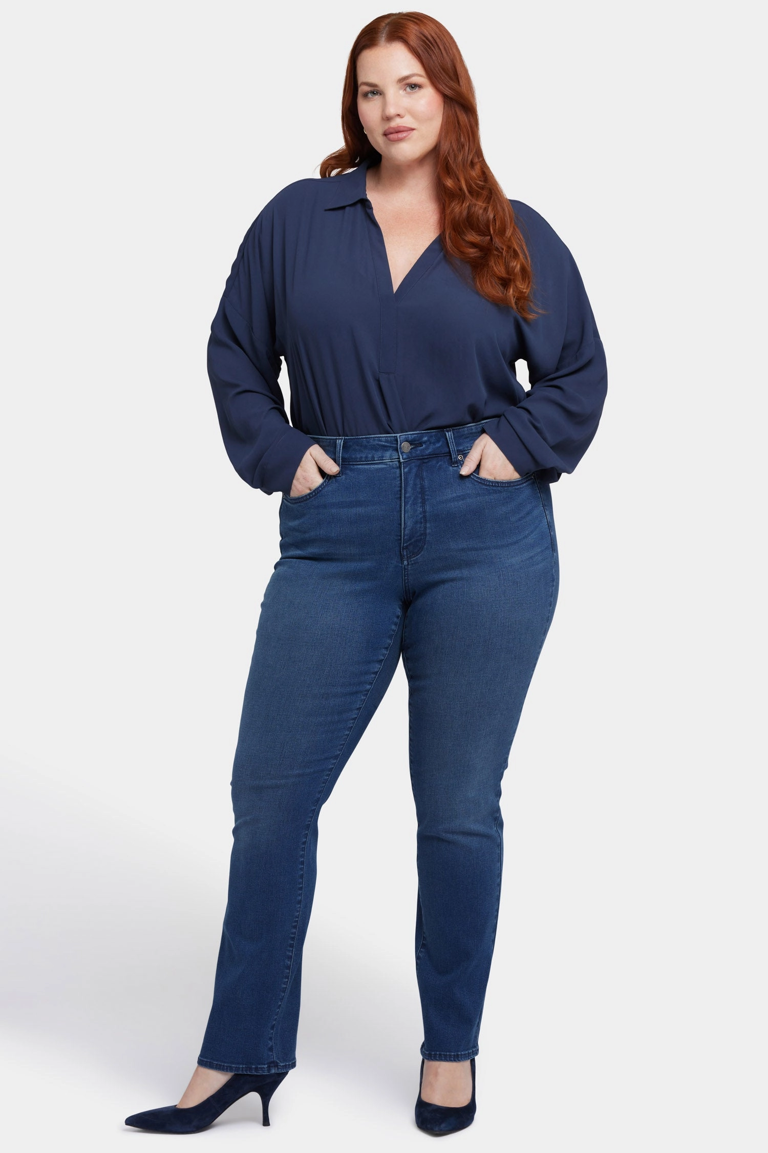 Marilyn Straight Jeans In Plus Size - Rendezvous Subtle Texture