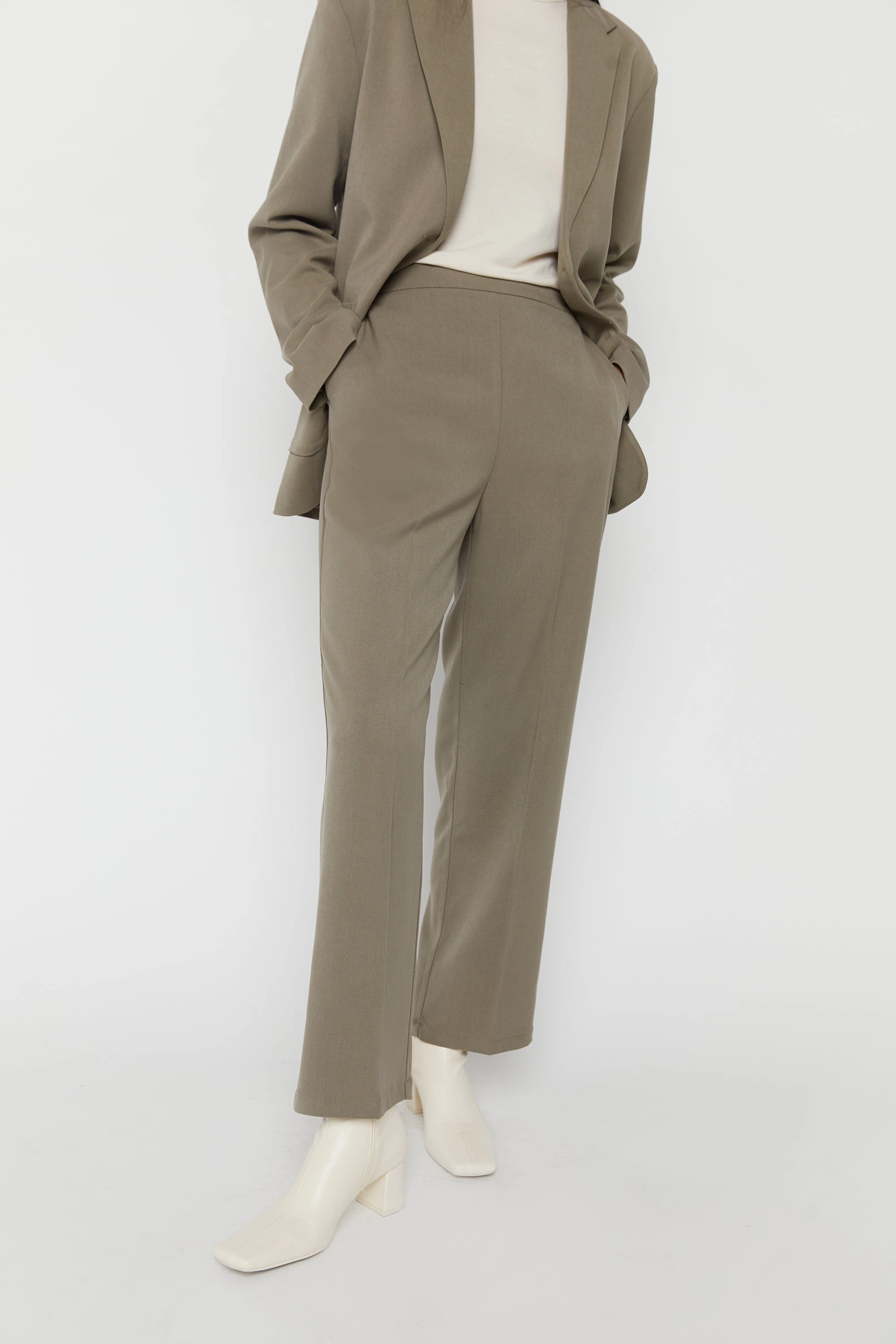 HIGH WAIST TROUSER Durable Seam Construction Bi Stretch Fabric
