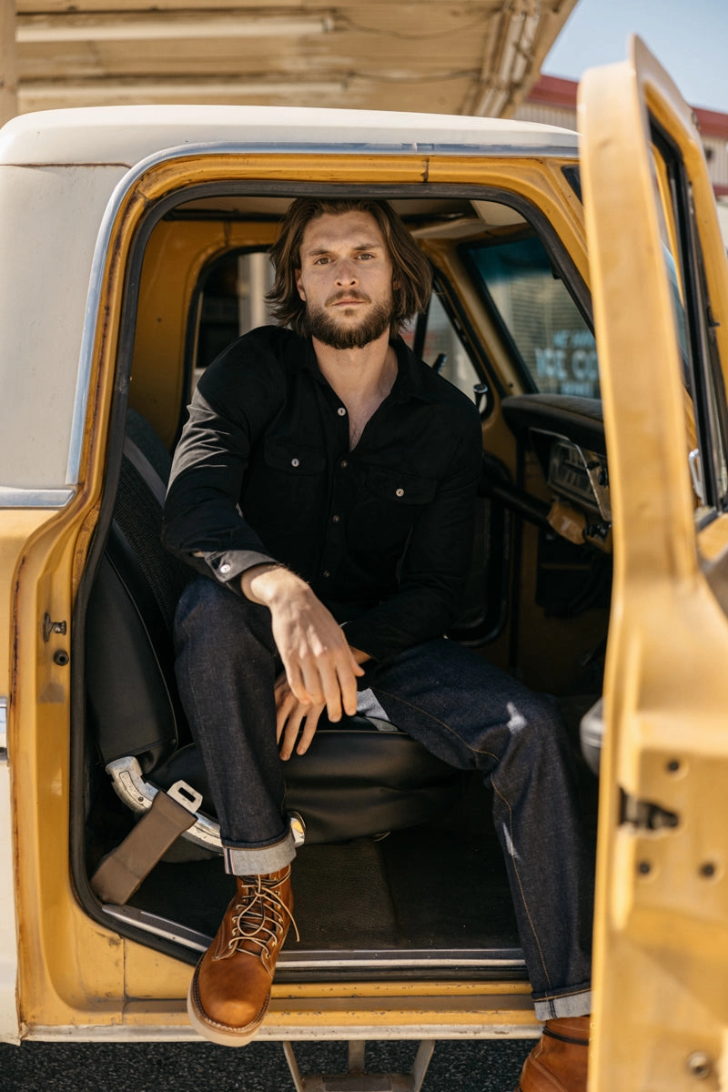 Fade Resistant Wash Weekend Warrior Creative Look Modern The Hammer Straight - Indigo Raw 17.5oz Mammoth Selvedge