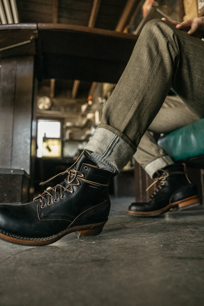 Traveler Gear Morning Stroll Urban Style The Pen Slim - Dark Green Raw 10.5oz Selvedge