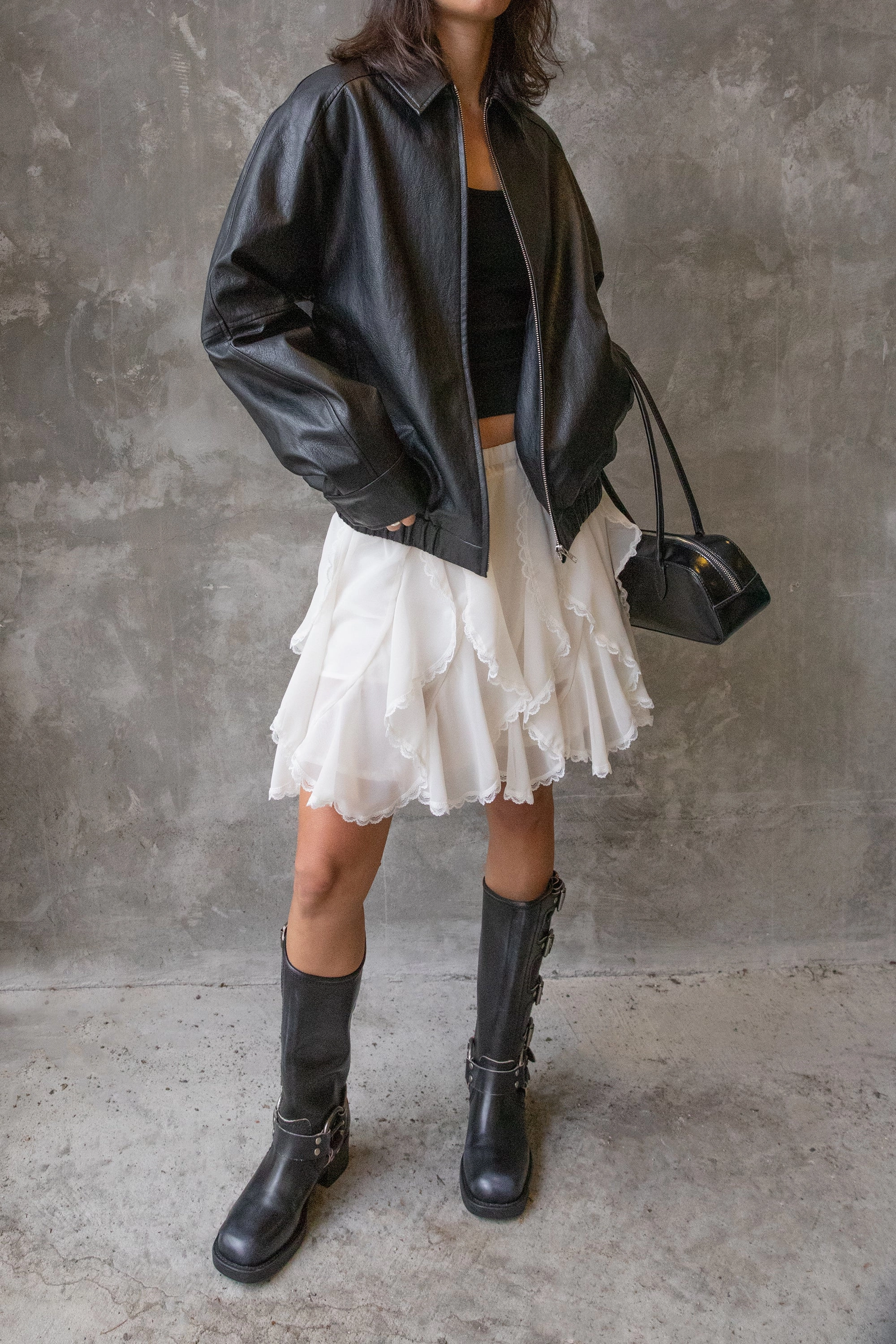 Relaxed Feel RUFFLE LACE MINI SKIRT