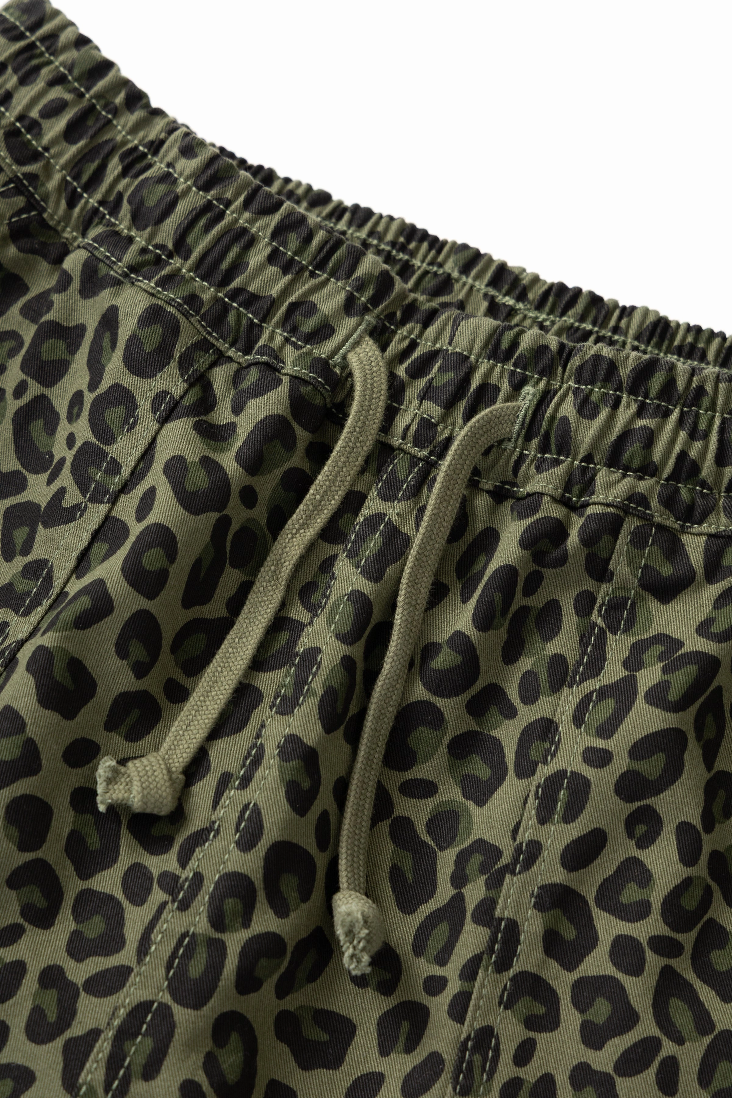 Perfect Comfort Quick Motion Service Works - Patterned Chef Shorts - Green Leopard
