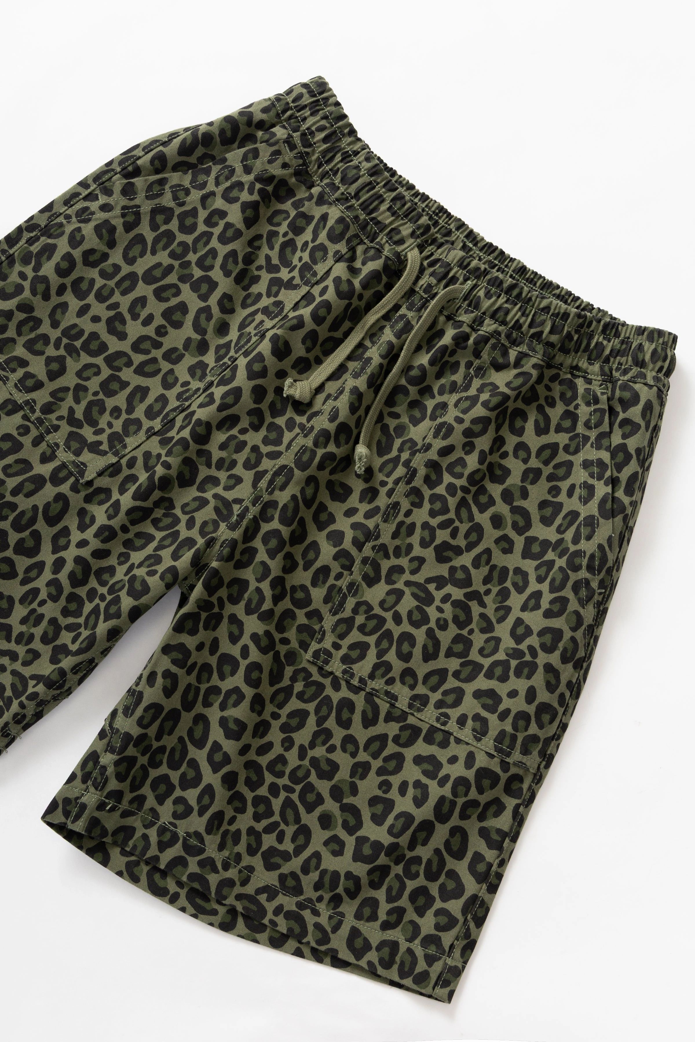 Warm Layers Quick Layering Service Works - Patterned Chef Shorts - Green Leopard